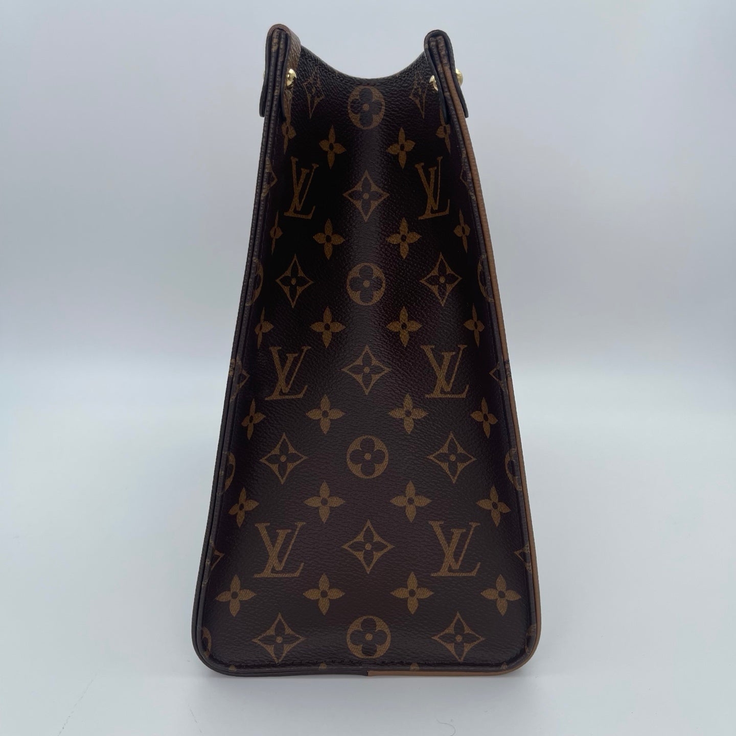 Louis Vuitton Onthego MM Giant Monogram Tote Bag [Used]