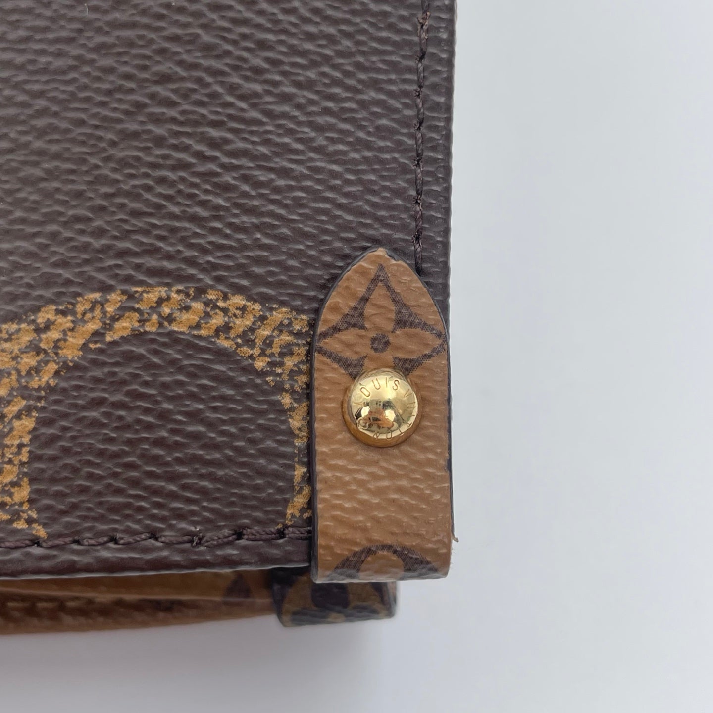 Louis Vuitton Onthego MM Giant Monogram Tote Bag [Used]