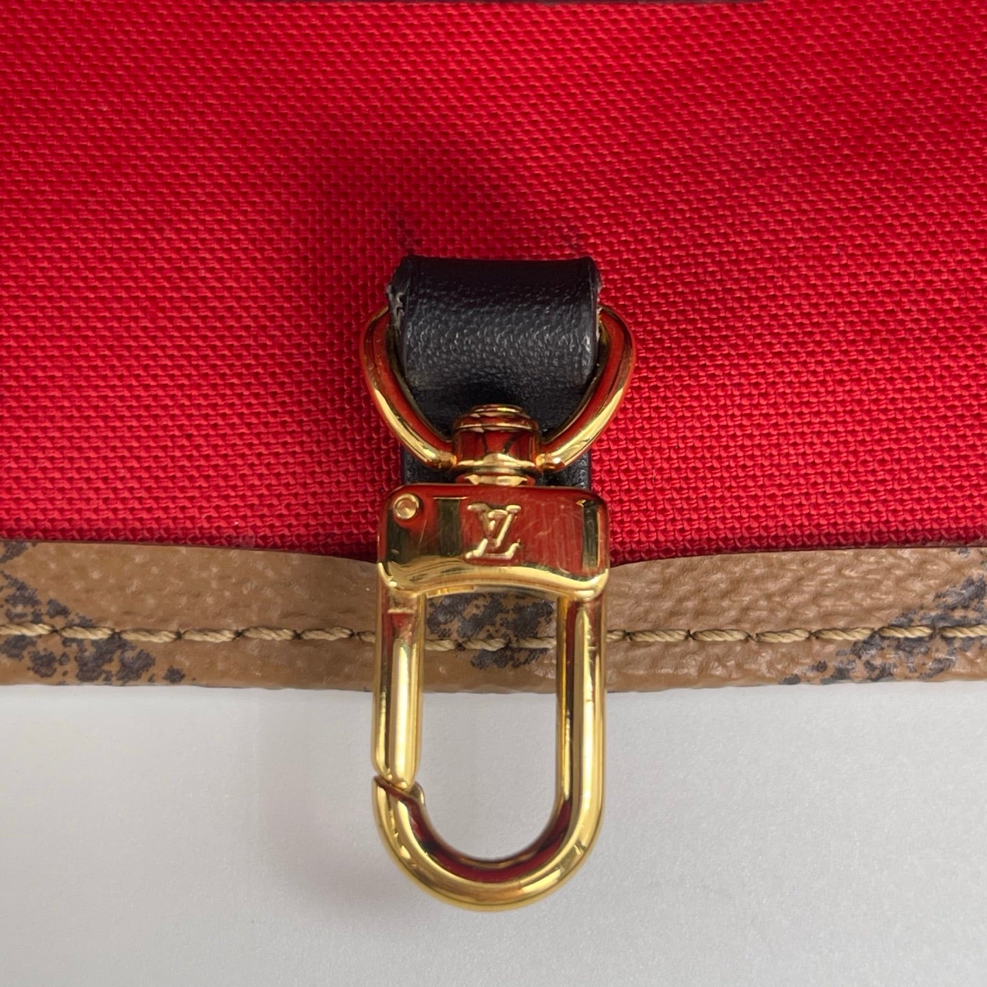 Louis Vuitton Onthego MM Giant Monogram Tote Bag [Used]