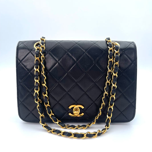 Chanel Black Lambskin Classic Flap Chain Shoulder Bag [Used]