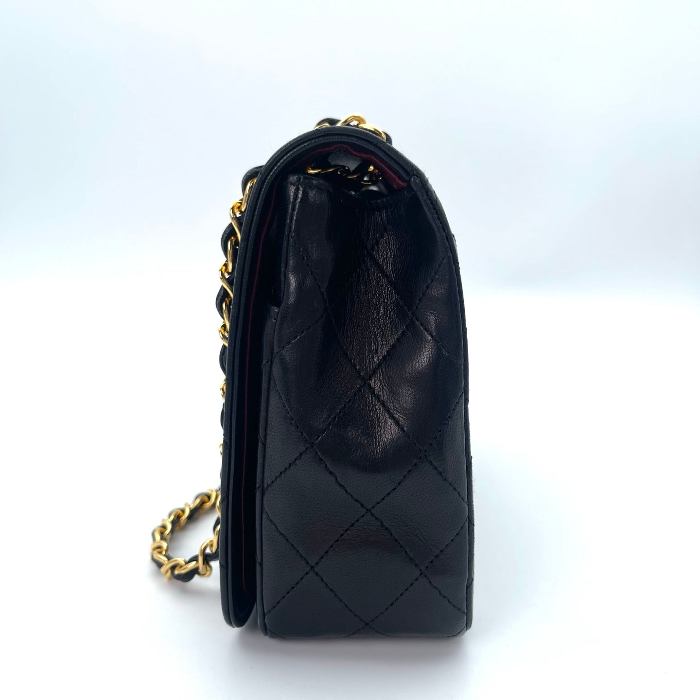 Chanel Black Lambskin Classic Flap Chain Shoulder Bag [Used]