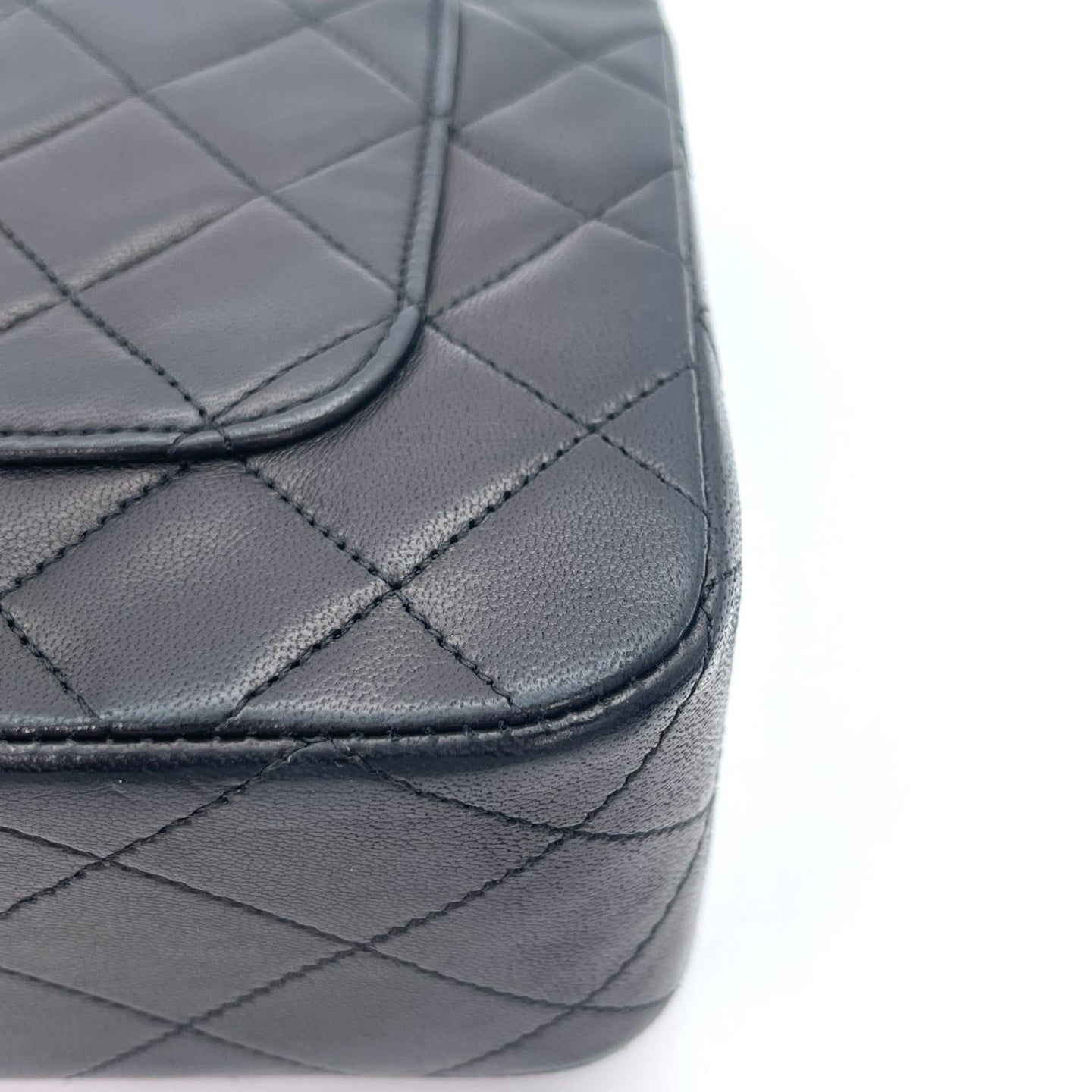 Chanel Black Lambskin Classic Flap Chain Shoulder Bag [Used]