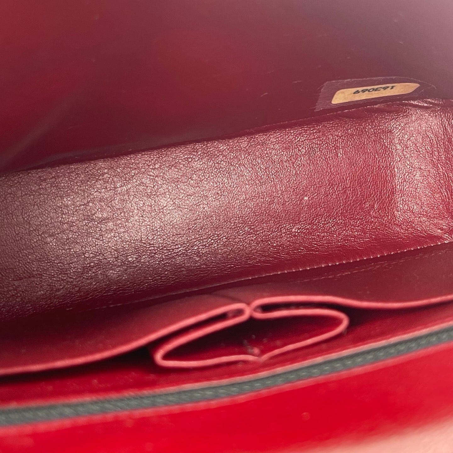 Chanel Black Lambskin Classic Flap Chain Shoulder Bag [Used]