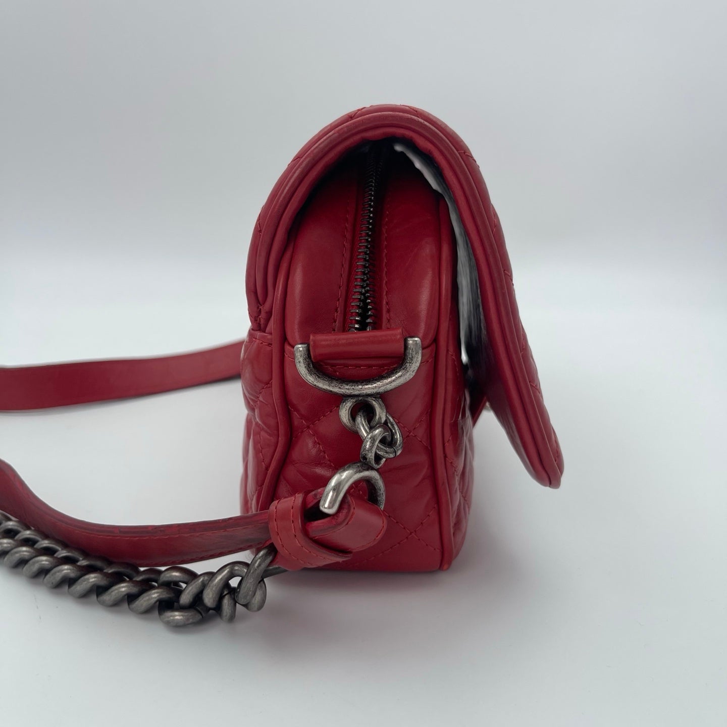 CHANEL 2016 Red Oiled Calfskin Easy Flap Chain Shoulder Bag [Used]