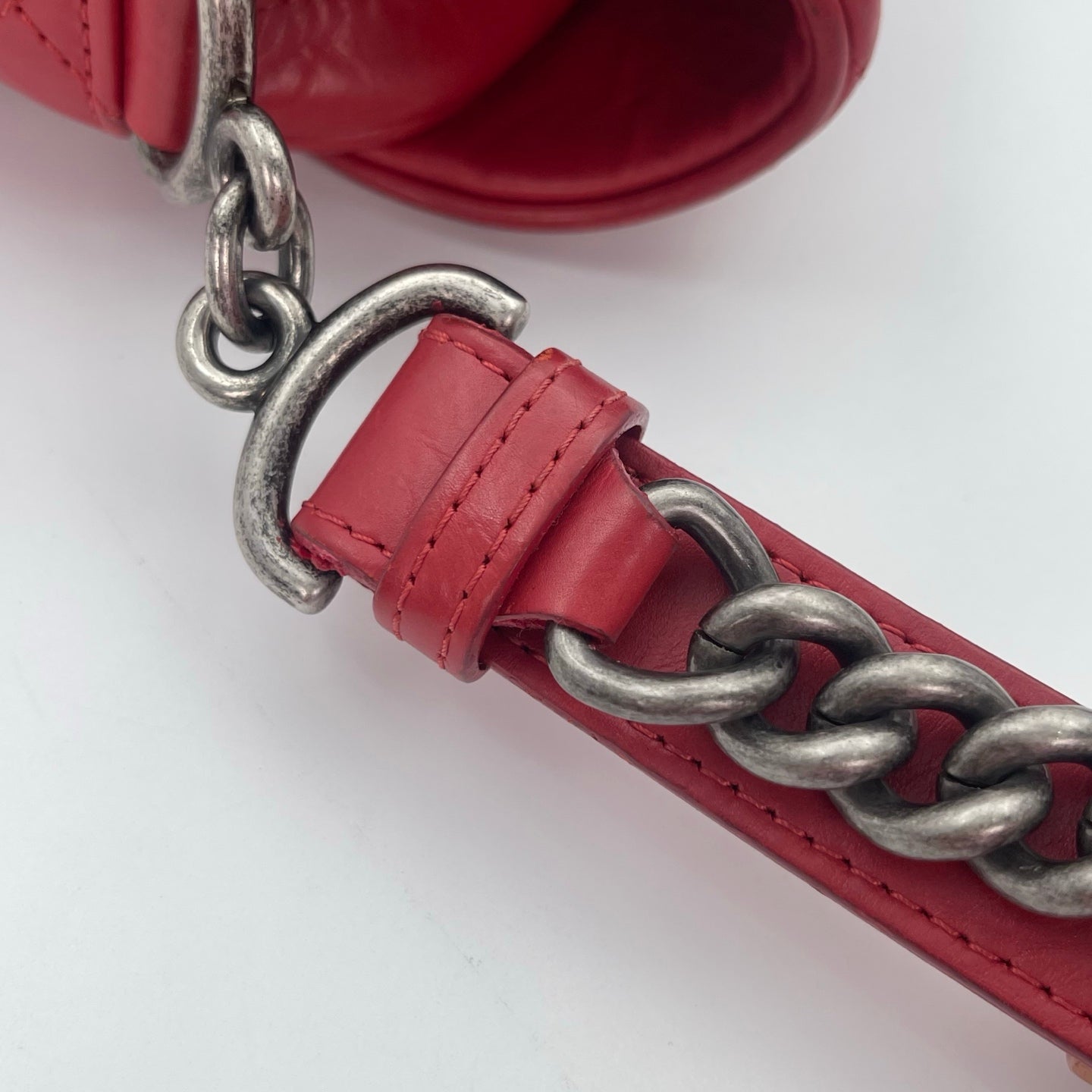 CHANEL 2016 Red Oiled Calfskin Easy Flap Chain Shoulder Bag [Used]
