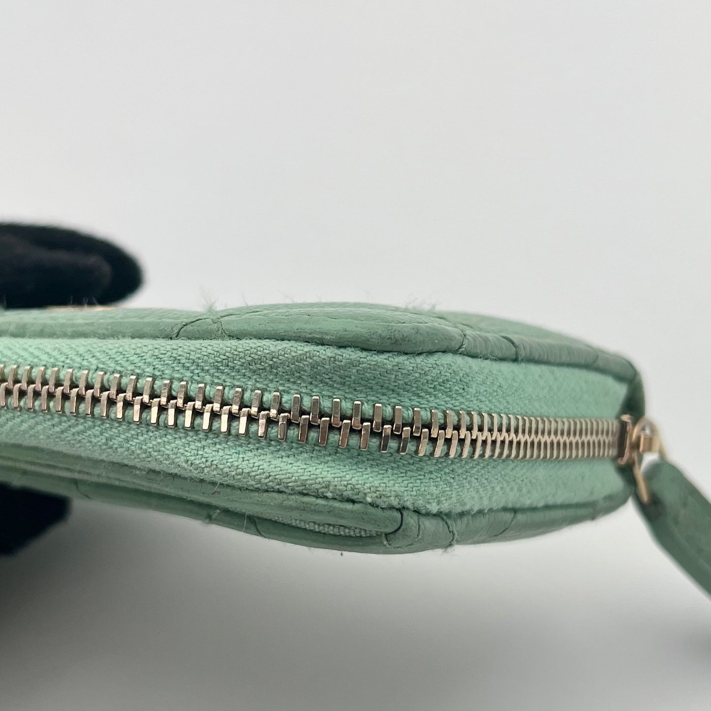 CHANEL Light Green Caviar Leather Zip Card & Coin Case [Used]