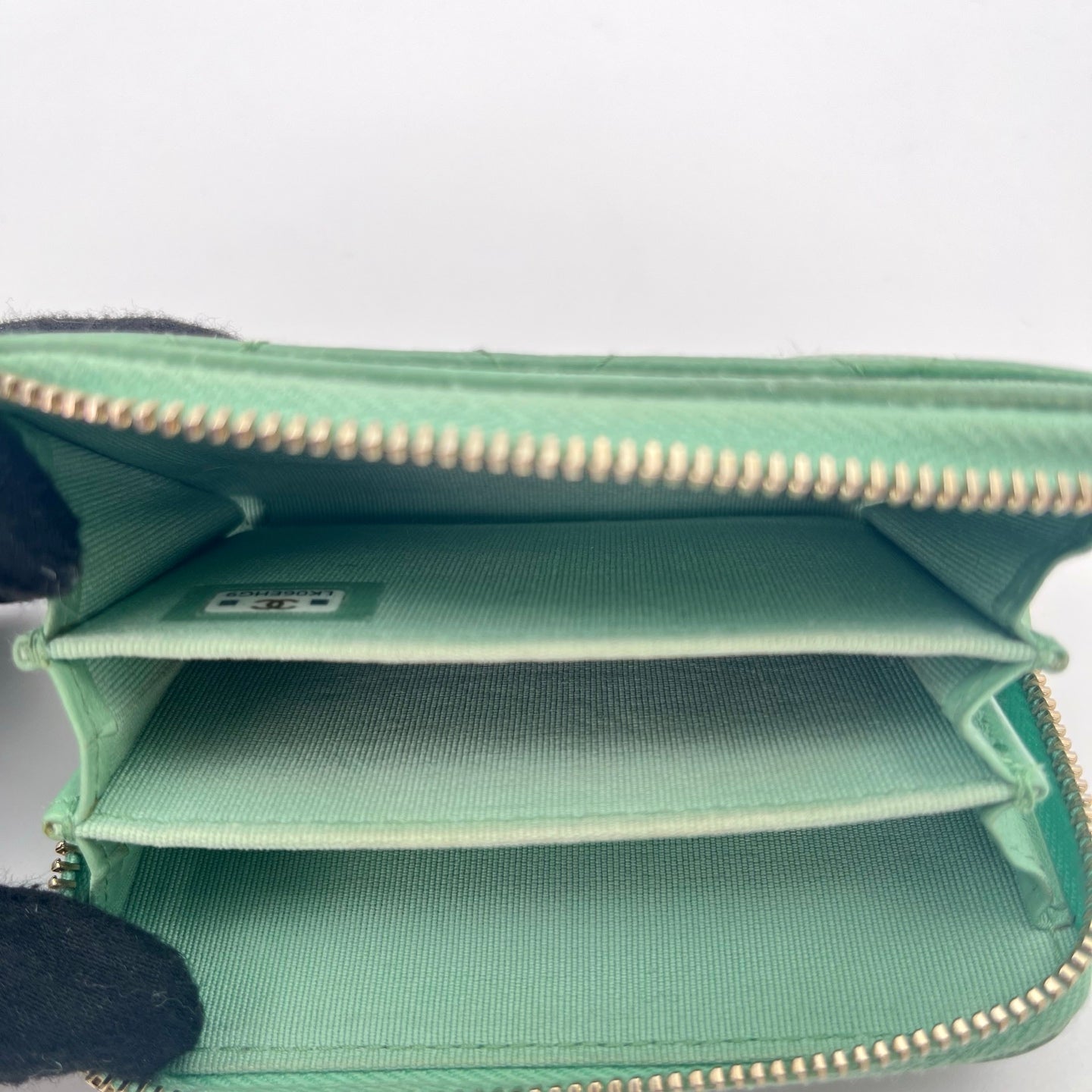 CHANEL Light Green Caviar Leather Zip Card & Coin Case [Used]
