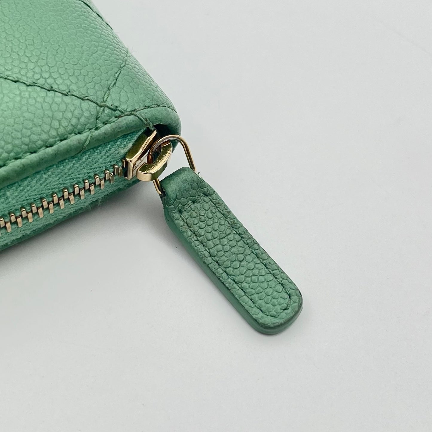 CHANEL Light Green Caviar Leather Zip Card & Coin Case [Used]