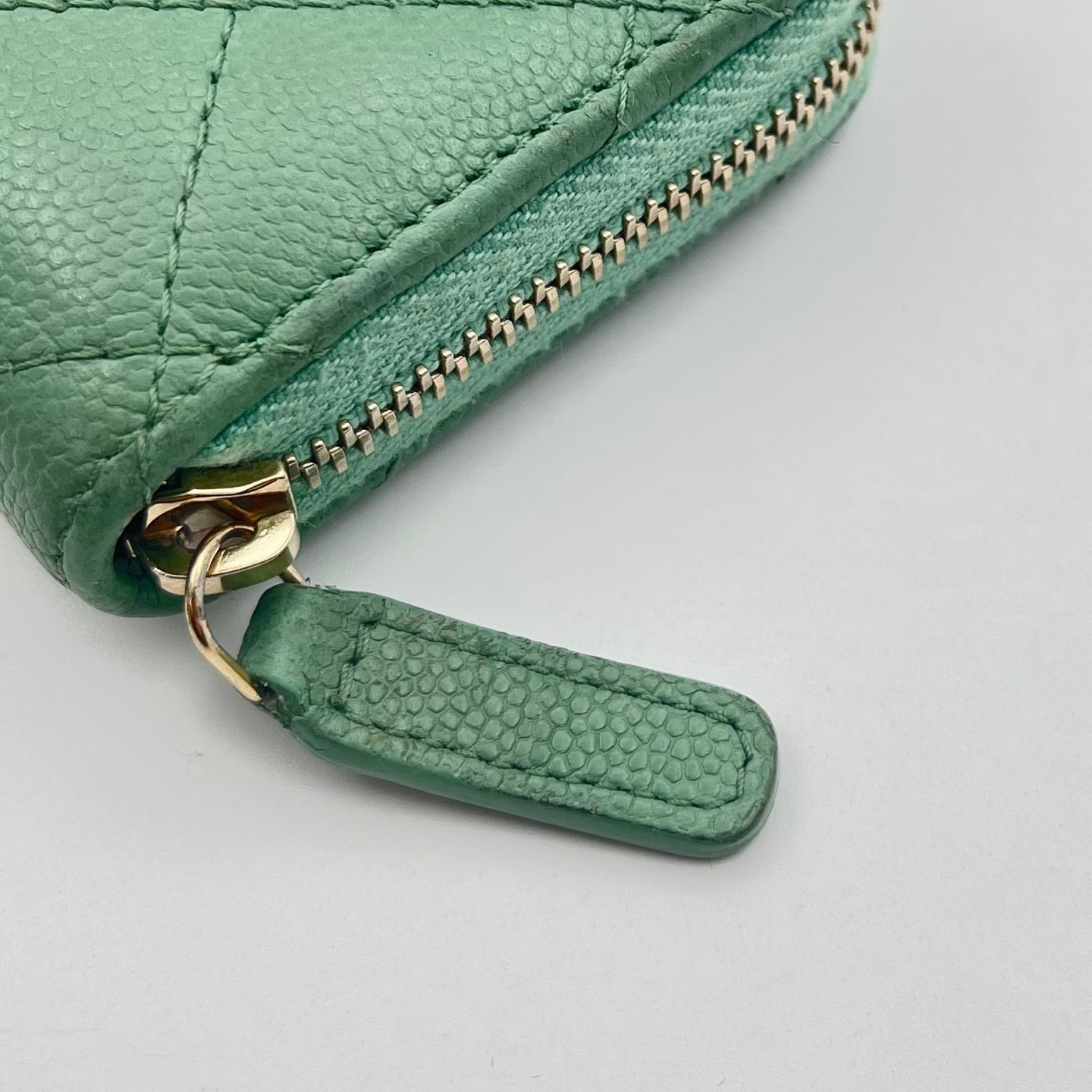 CHANEL Light Green Caviar Leather Zip Card & Coin Case [Used]