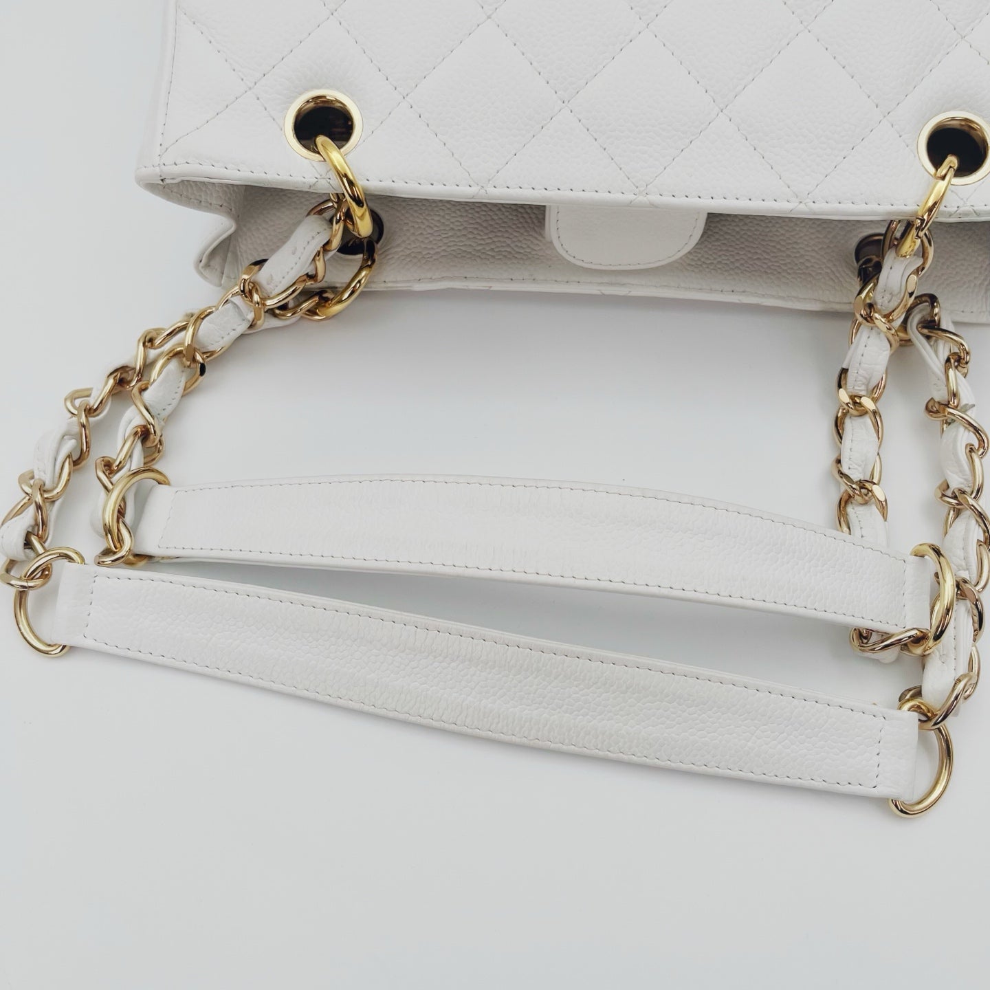 Chanel PST Petit Shopping Tote White/Gold [Used]