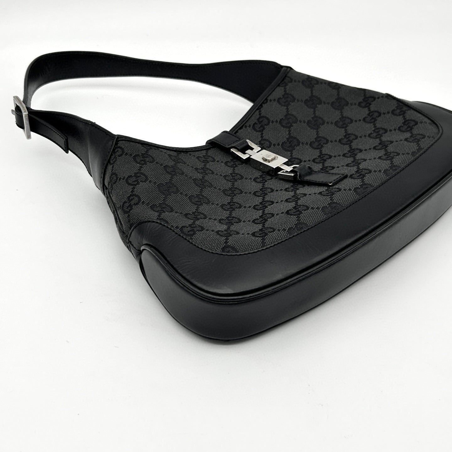 Gucci Black GG Canvas Silver Hardware Jackie Small Horn Underarm Shoulder Bag 26 × 17 cm [Used]