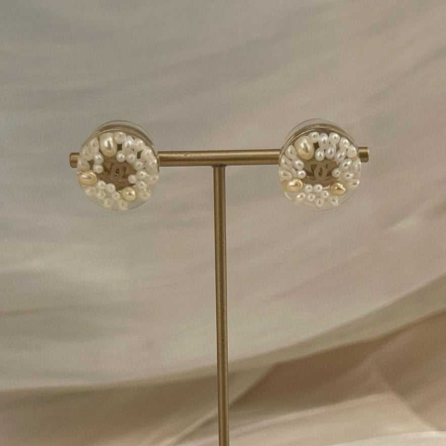 Chanel Coco Mark Earrings 13S – White Plastic[Used]