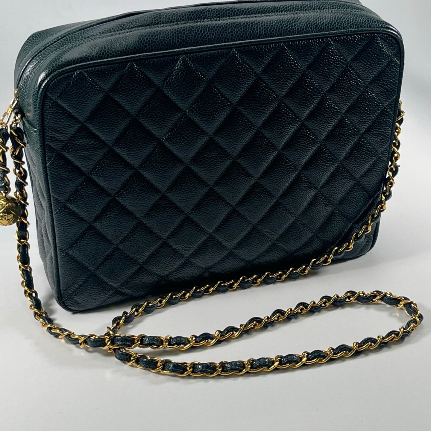 CHANEL Dark Green Matelasse Decamato Jumbo CaviarSkin Shoulder Bag  [Used]