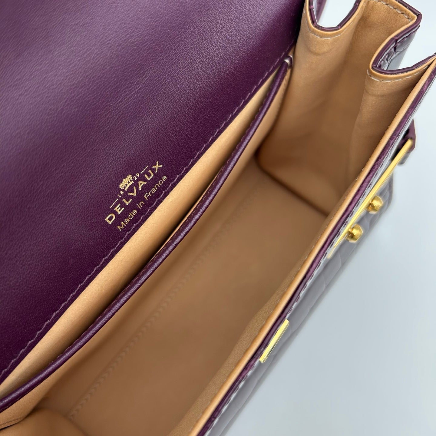 Delvaux Tempête Crocodile Leather Burgundy 2WAY Handbag 21 × 15 × 8 cm [Used]