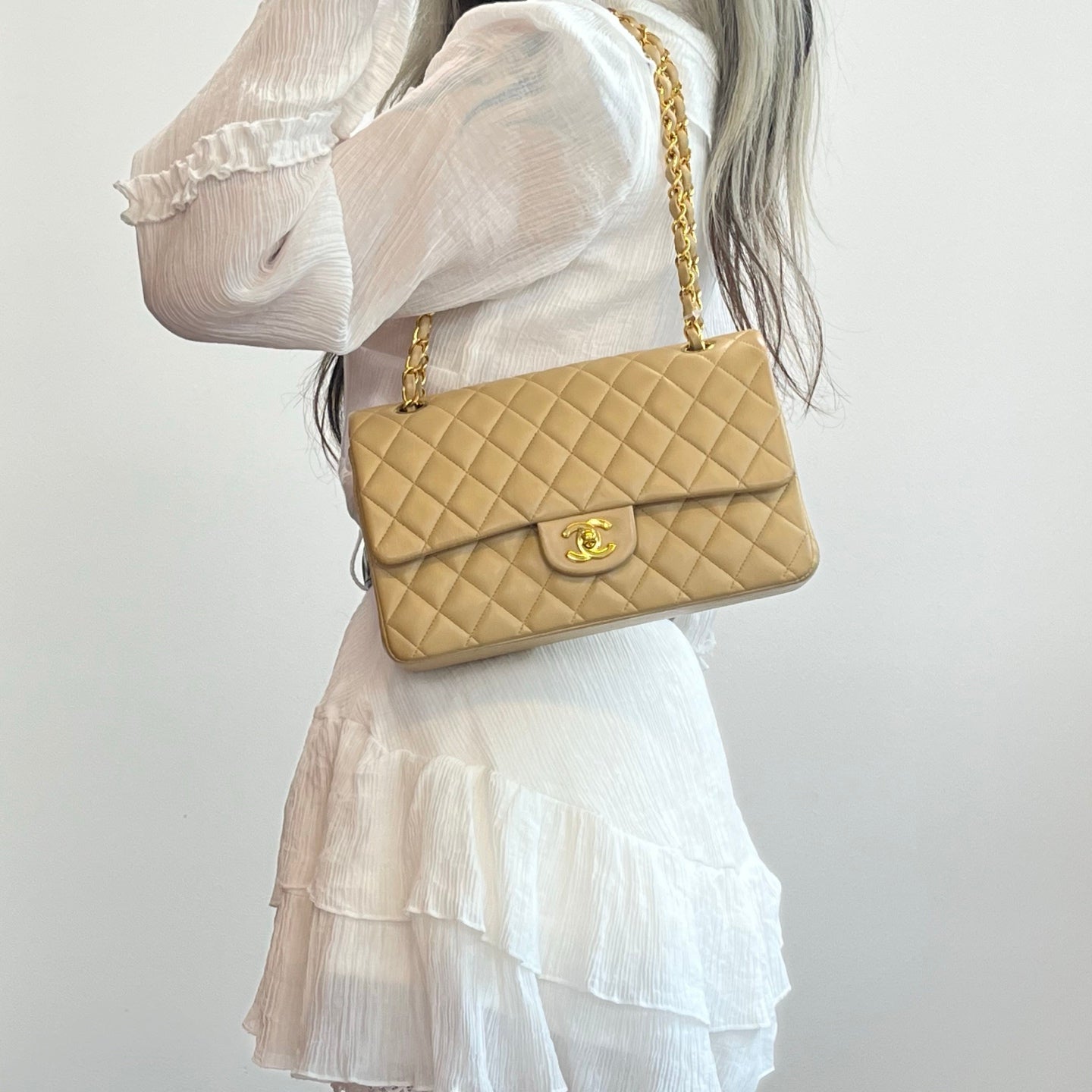 Chanel Beige Clair Lambskin Classic Flap Bag with Gold-Tone Chain 25cm [Used]