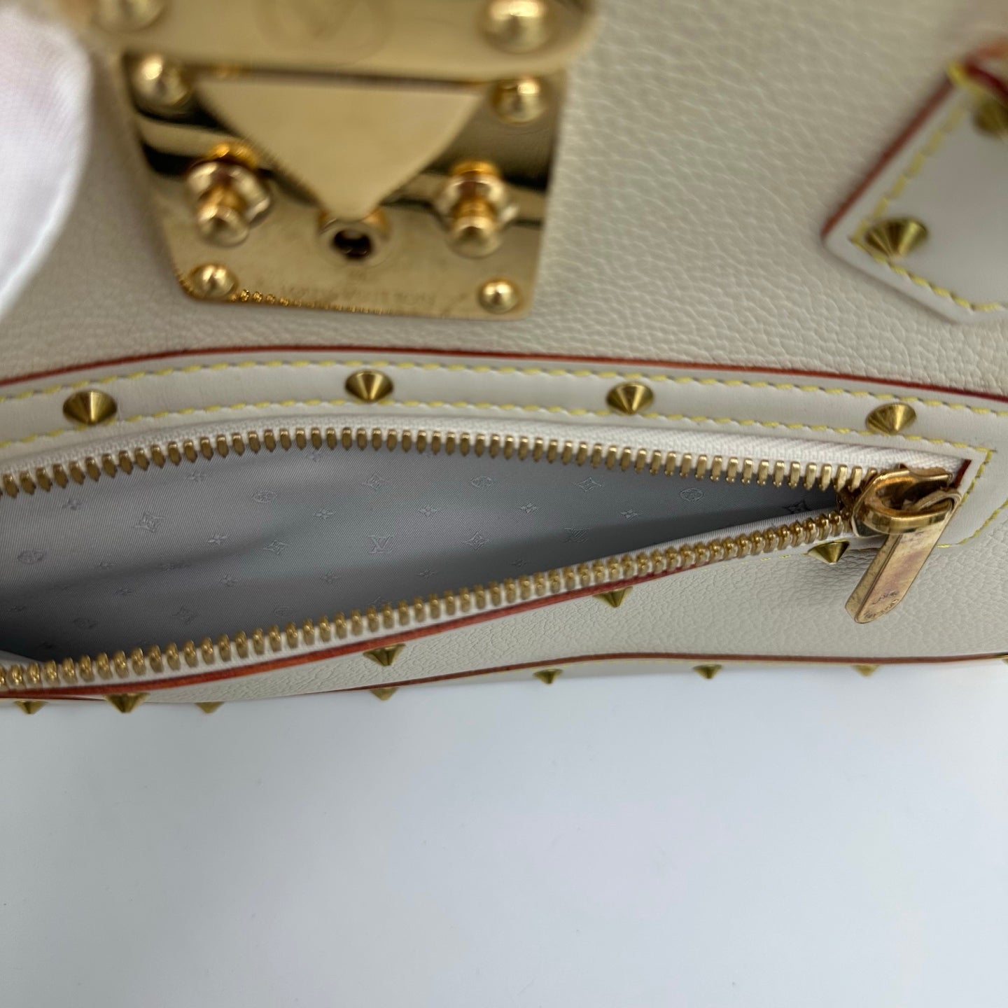 Louis Vuitton White Suhali Leather Studded Handbag with Gold Hardware [Used]