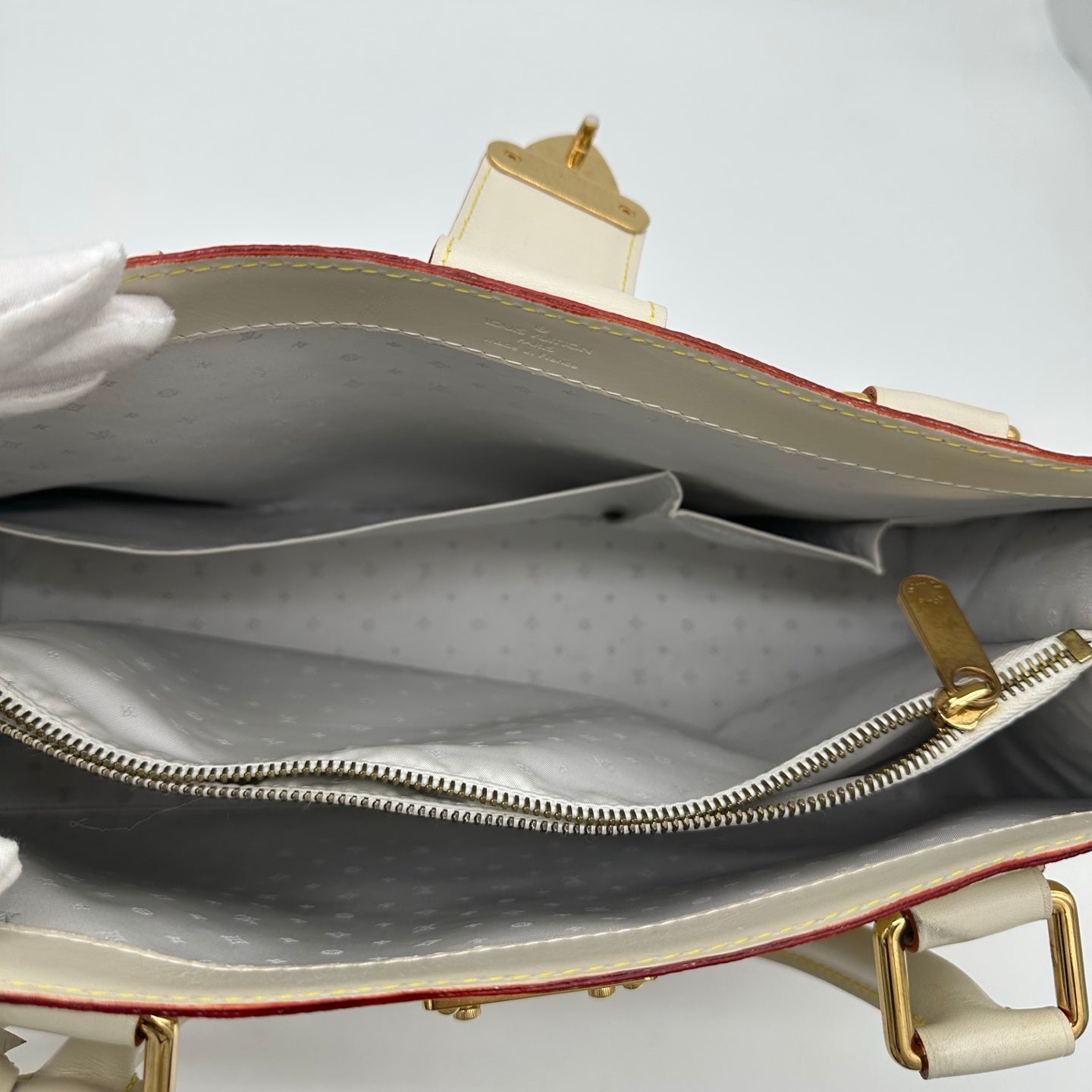 Louis Vuitton White Suhali Leather Studded Handbag with Gold Hardware [Used]