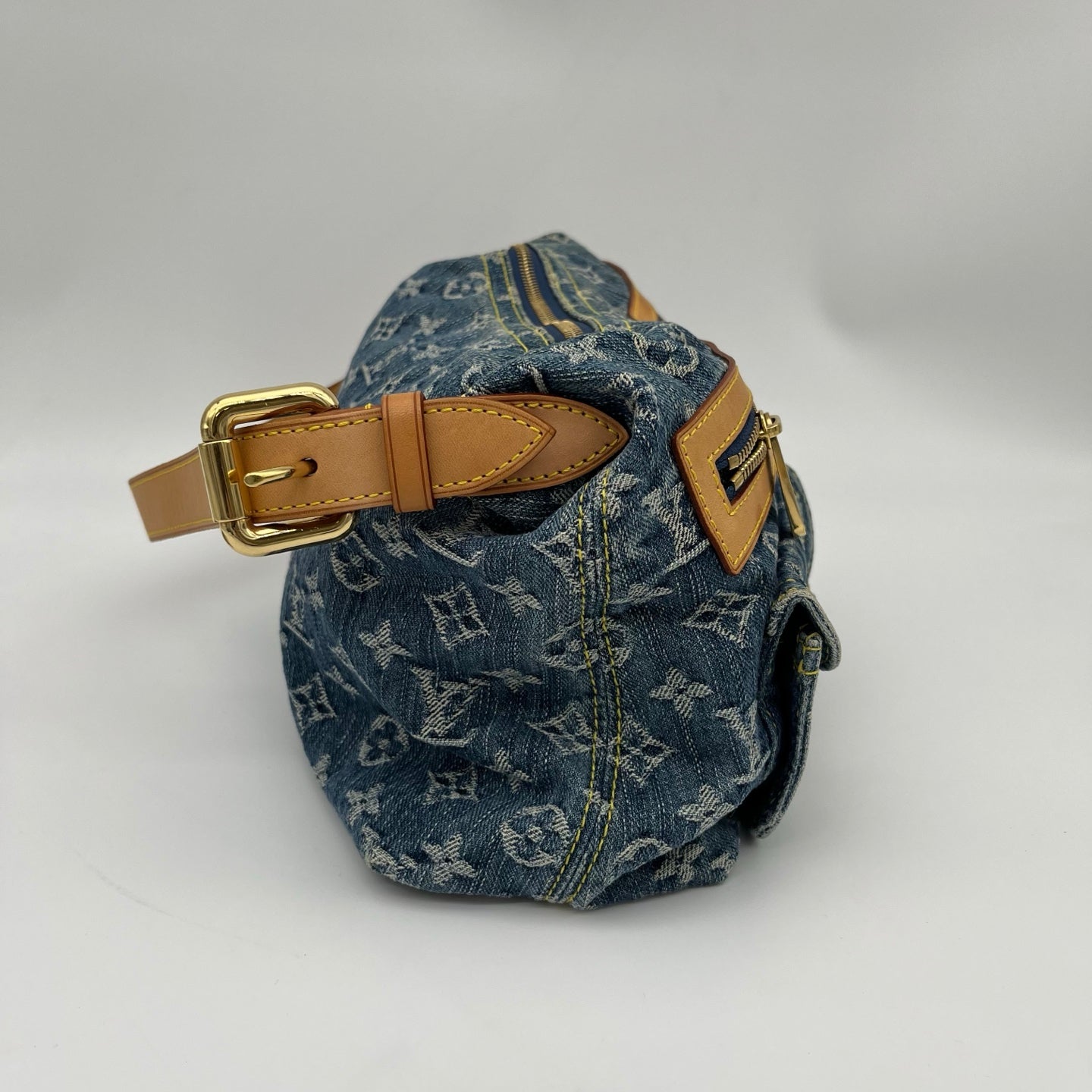 Louis Vuitton Blue Denim Manhattan Shoulder Bag [Used]