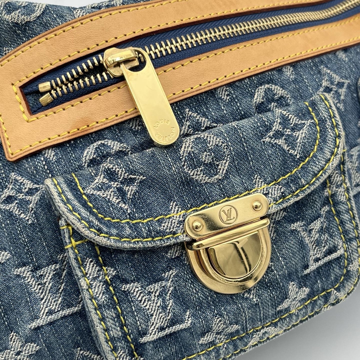 Louis Vuitton Blue Denim Manhattan Shoulder Bag [Used]
