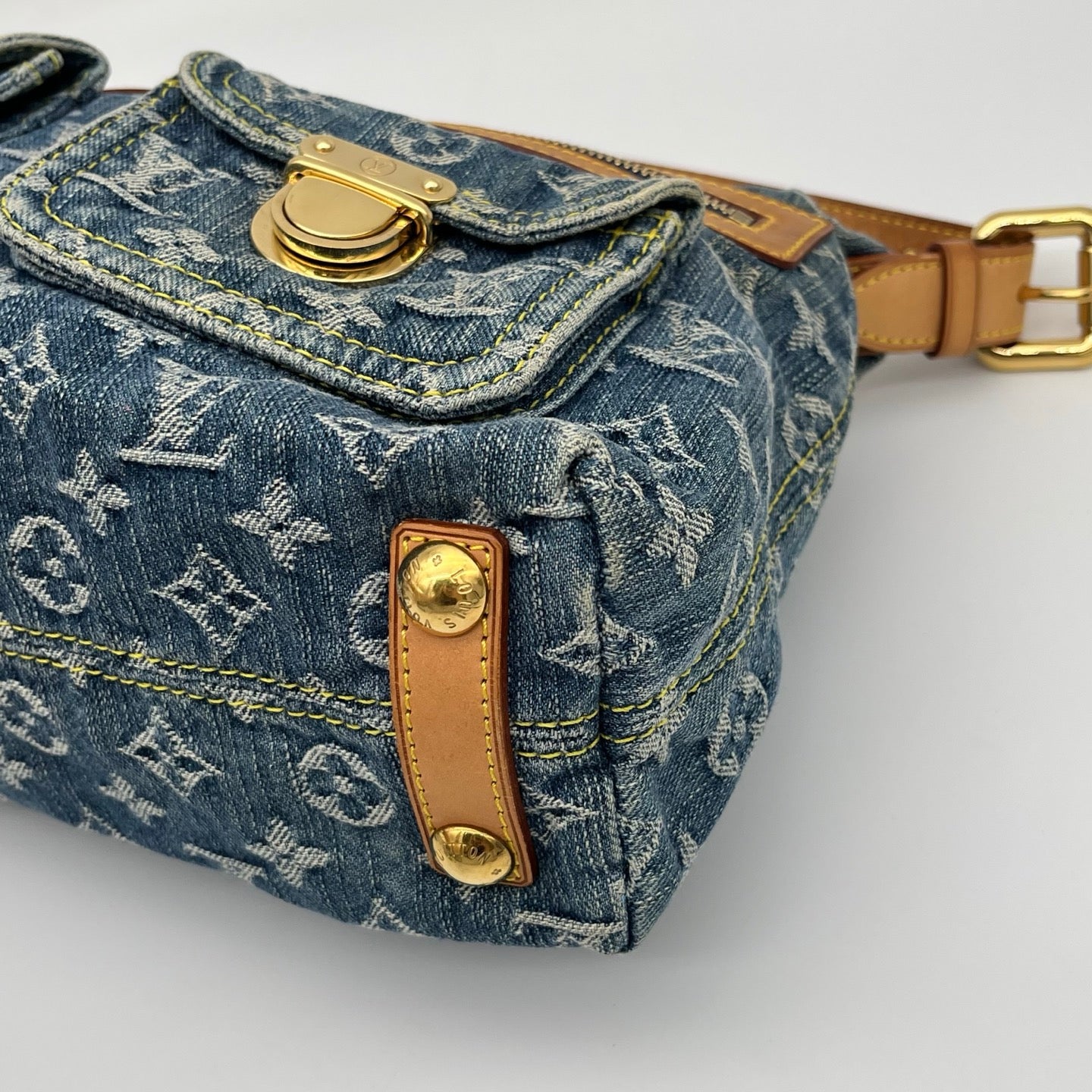 Louis Vuitton Blue Denim Manhattan Shoulder Bag [Used]