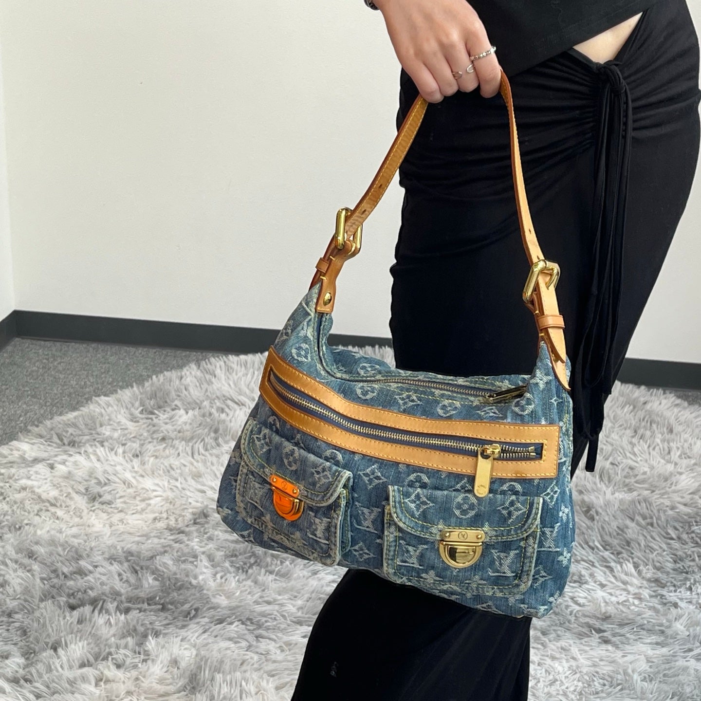 Louis Vuitton Blue Denim Manhattan Shoulder Bag [Used]