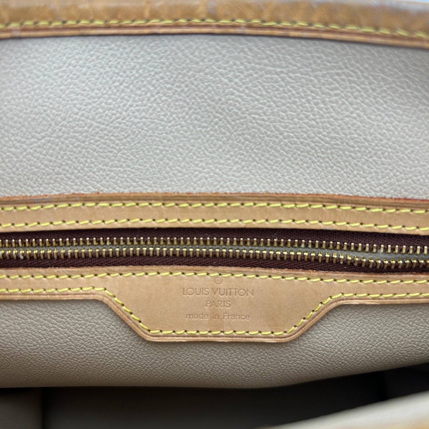 Louis Vuitton Classic Leather Bucket Tote Bag [Used]