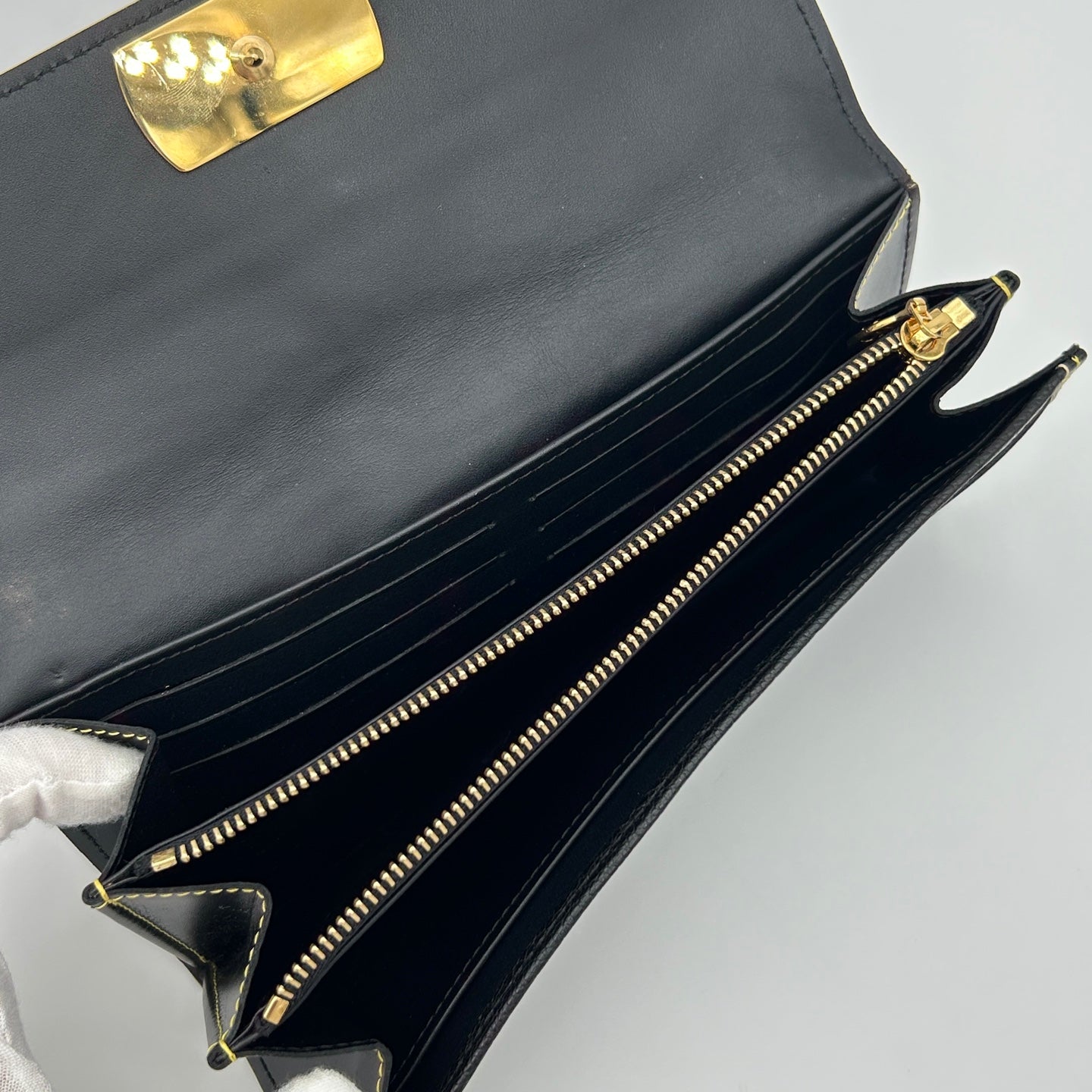 Louis Vuitton Black & Gold Le Favori Suhali Leather Wallet [Used]