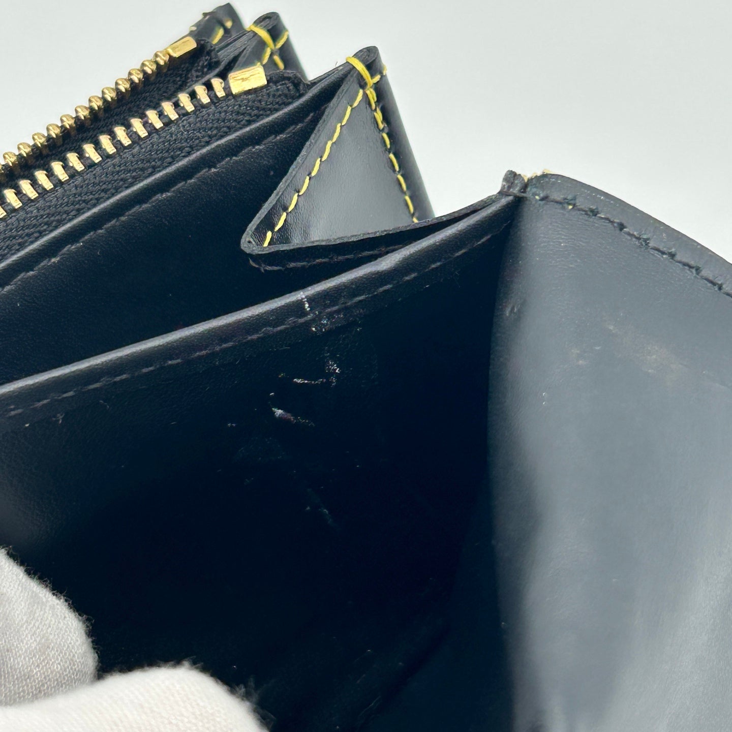 Louis Vuitton Black & Gold Le Favori Suhali Leather Wallet [Used]