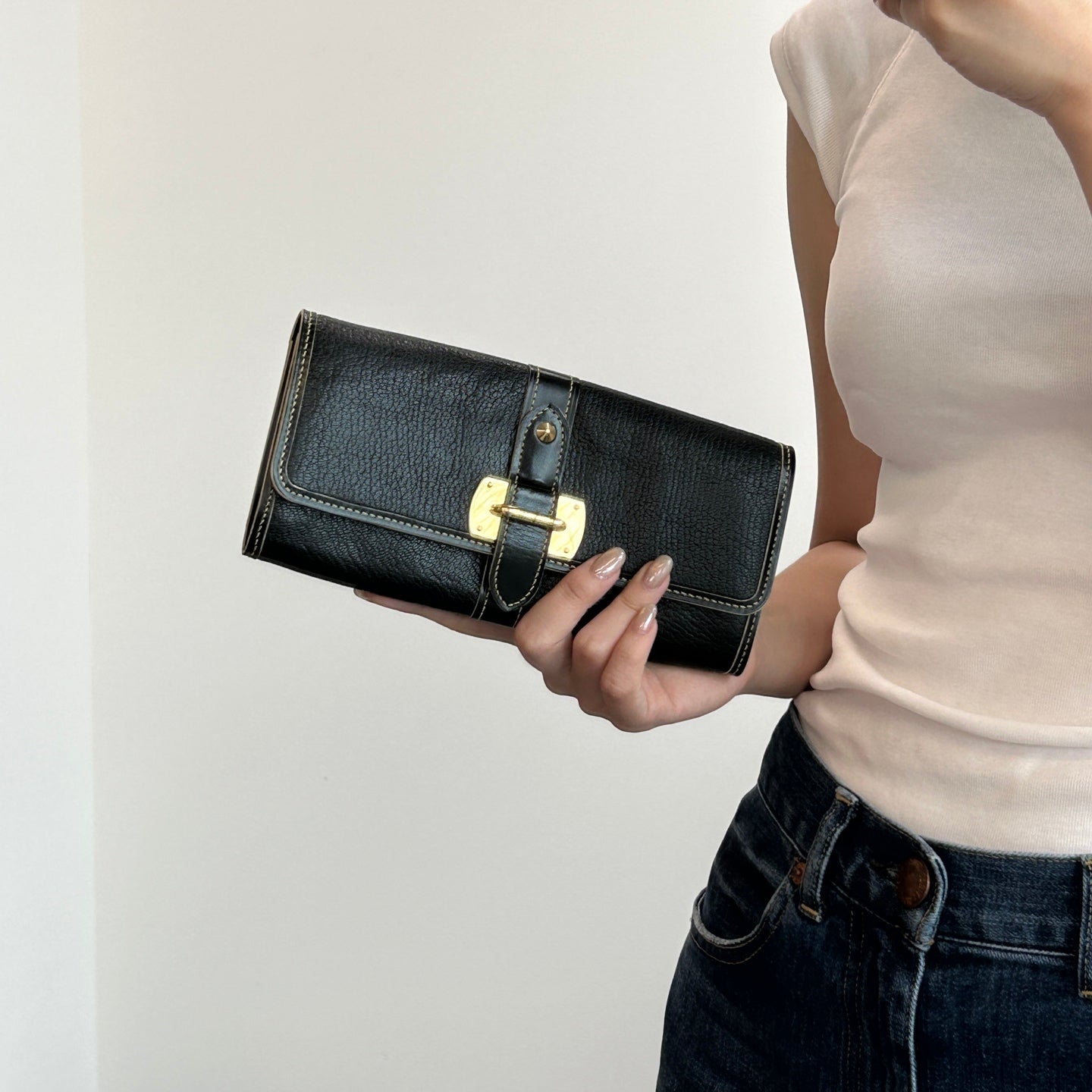 Louis Vuitton Black & Gold Le Favori Suhali Leather Wallet [Used]