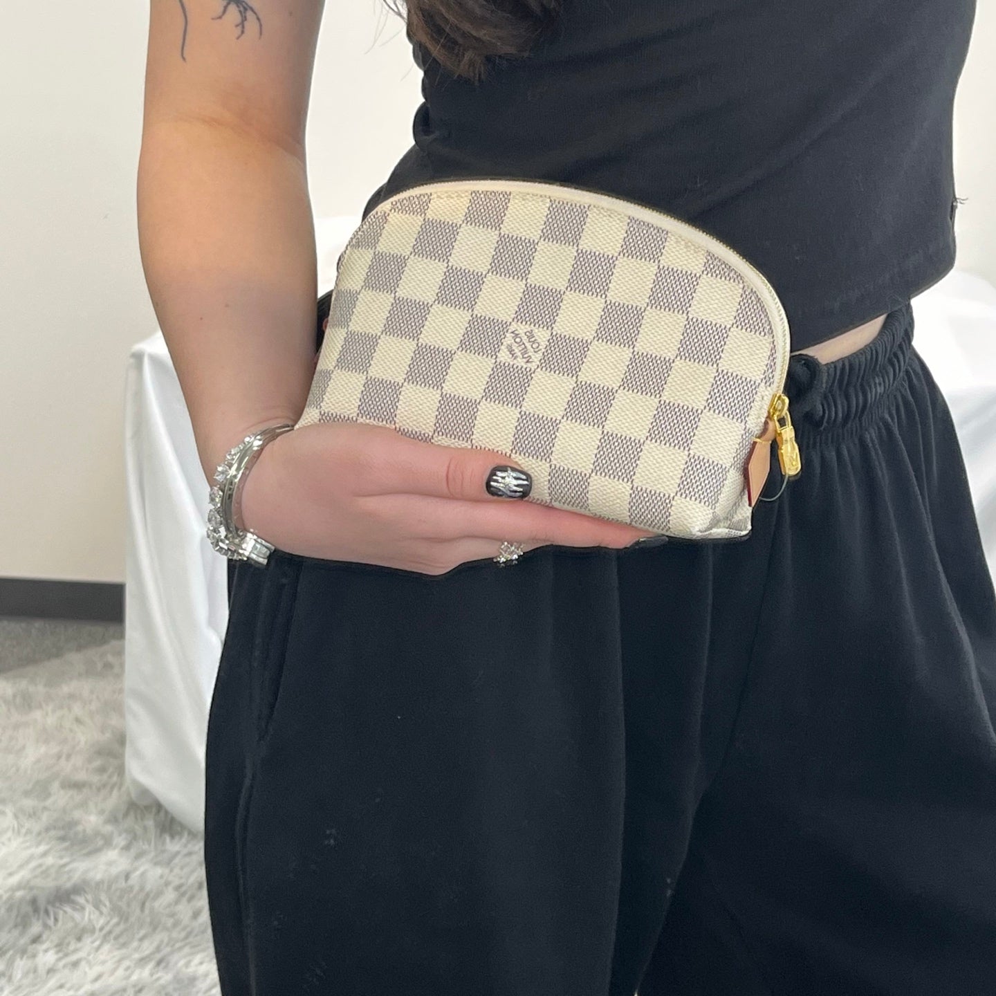 Louis Vuitton White Damier Canvas Clutch Pouch [Used]