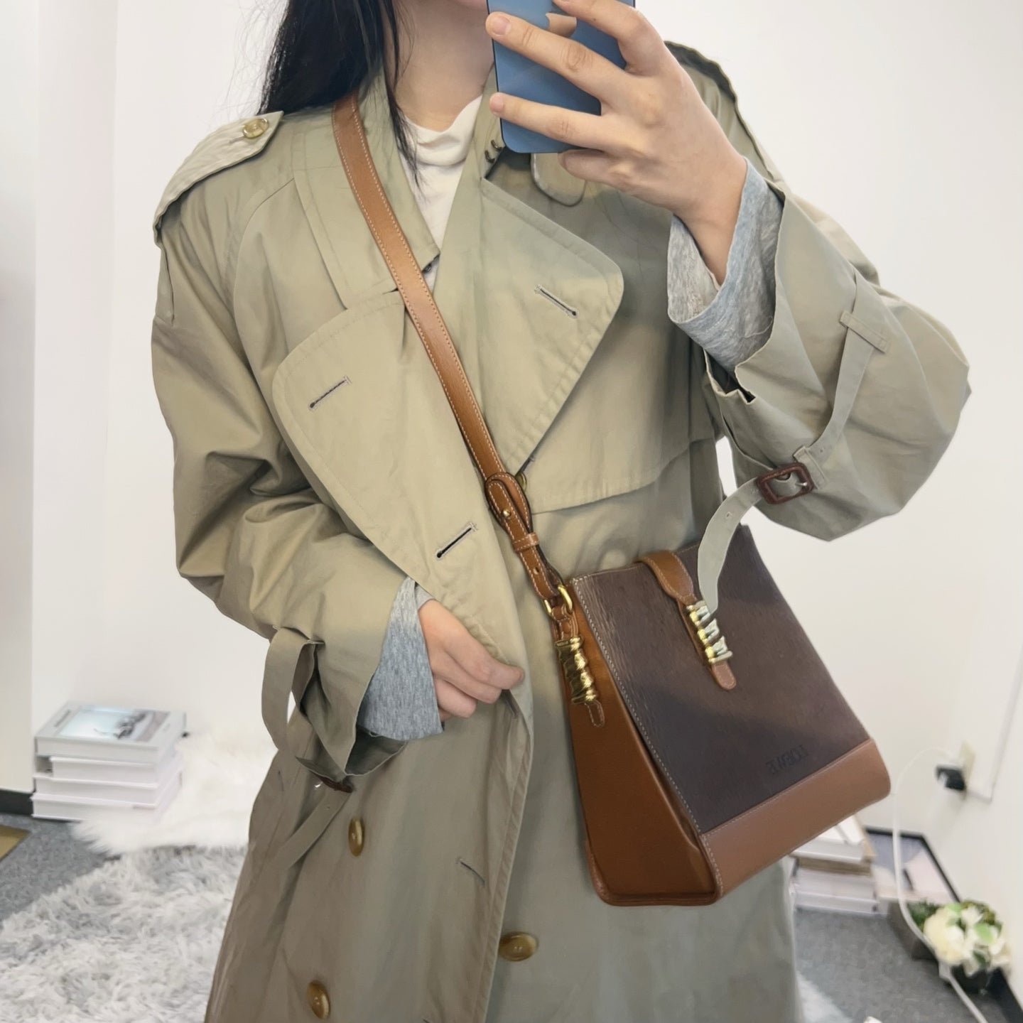 Loewe Vintage Snake Chain Shoulder Bag Small [Used]