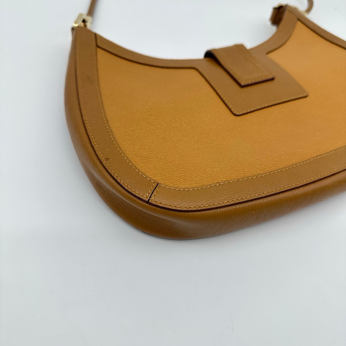Gucci Pumpkin Orange Shoulder Bag [Used]