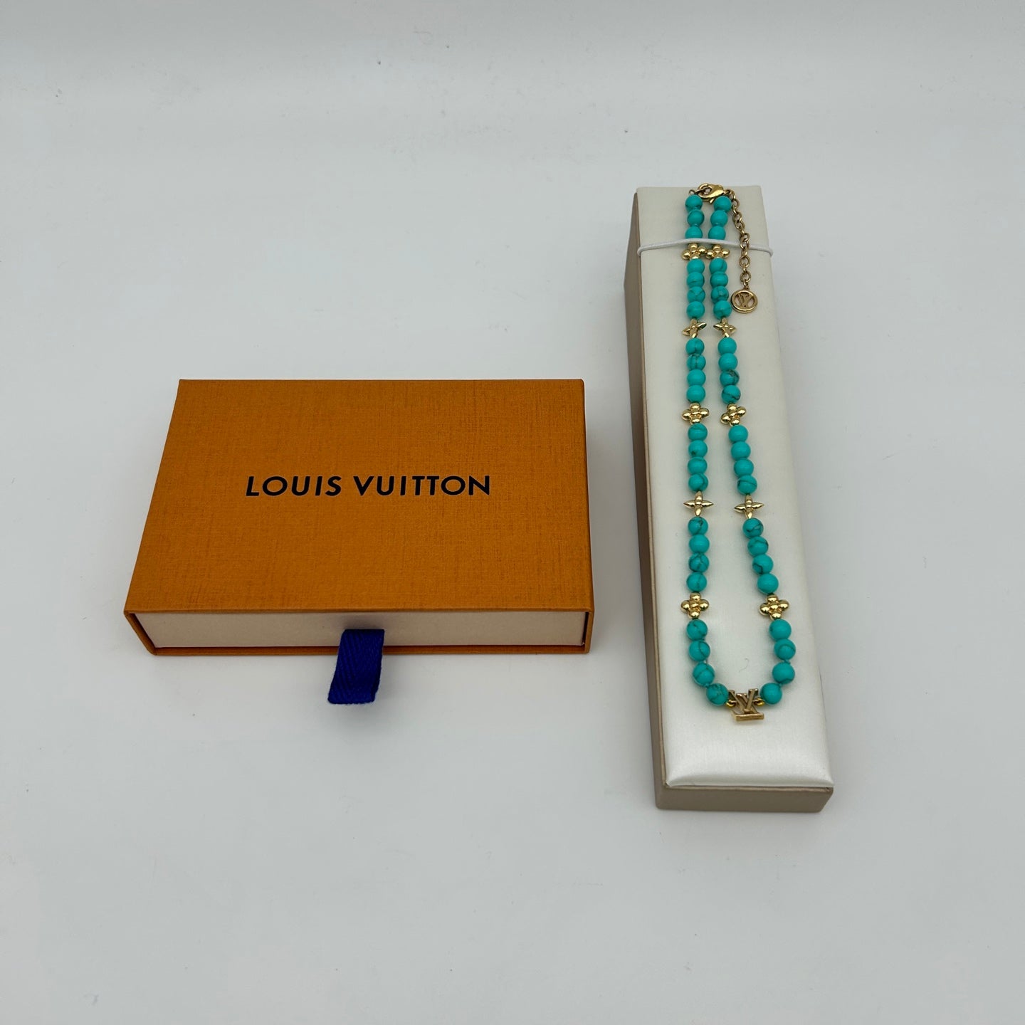 Louis Vuitton 2024 Turquoise Necklace [Used]