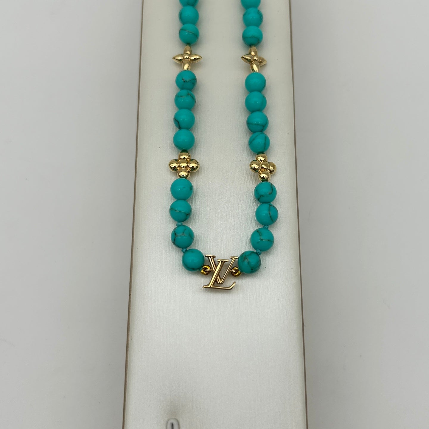 Louis Vuitton 2024 Turquoise Necklace [Used]
