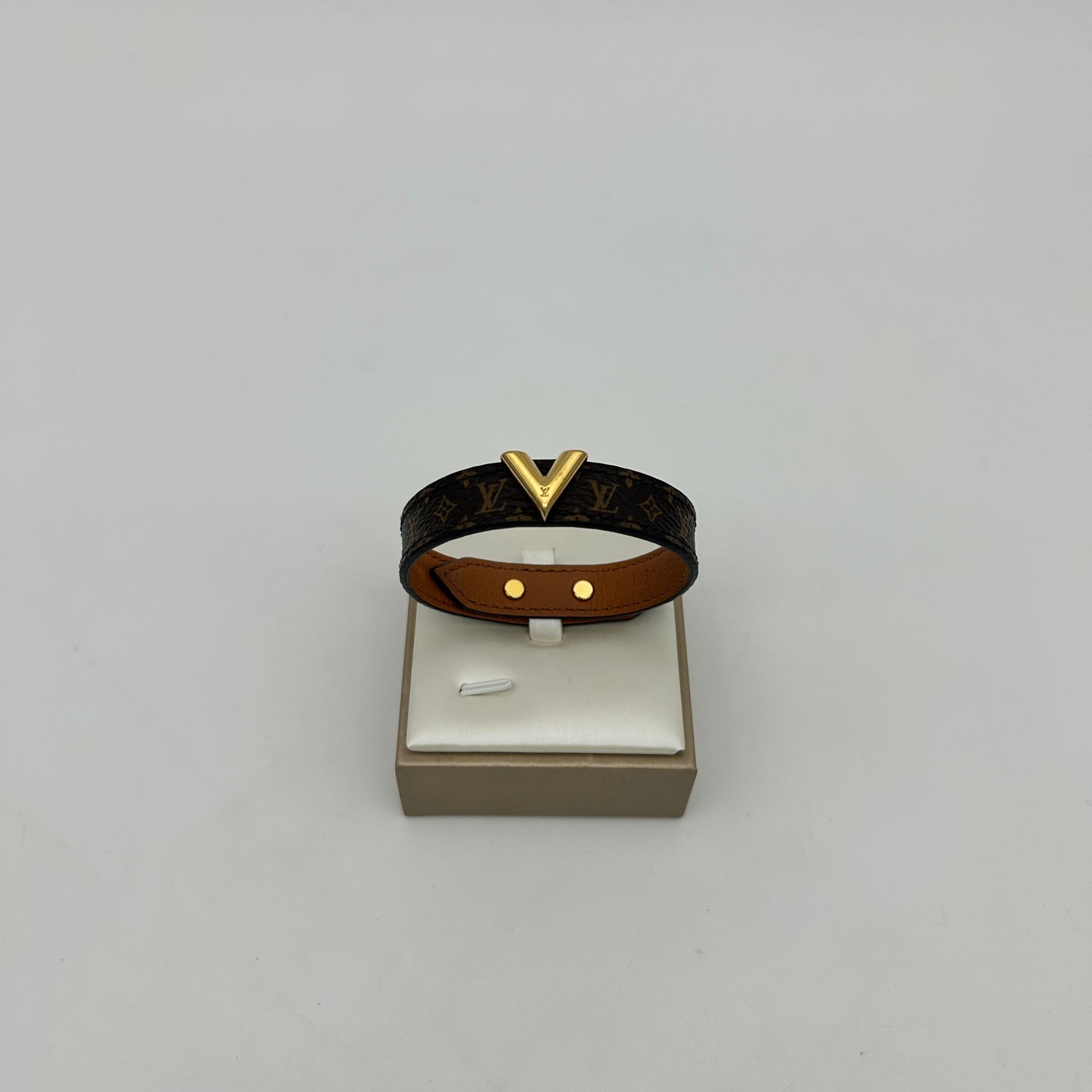 Louis Vuitton Essential V Monogram Leather Bracelet [Used]