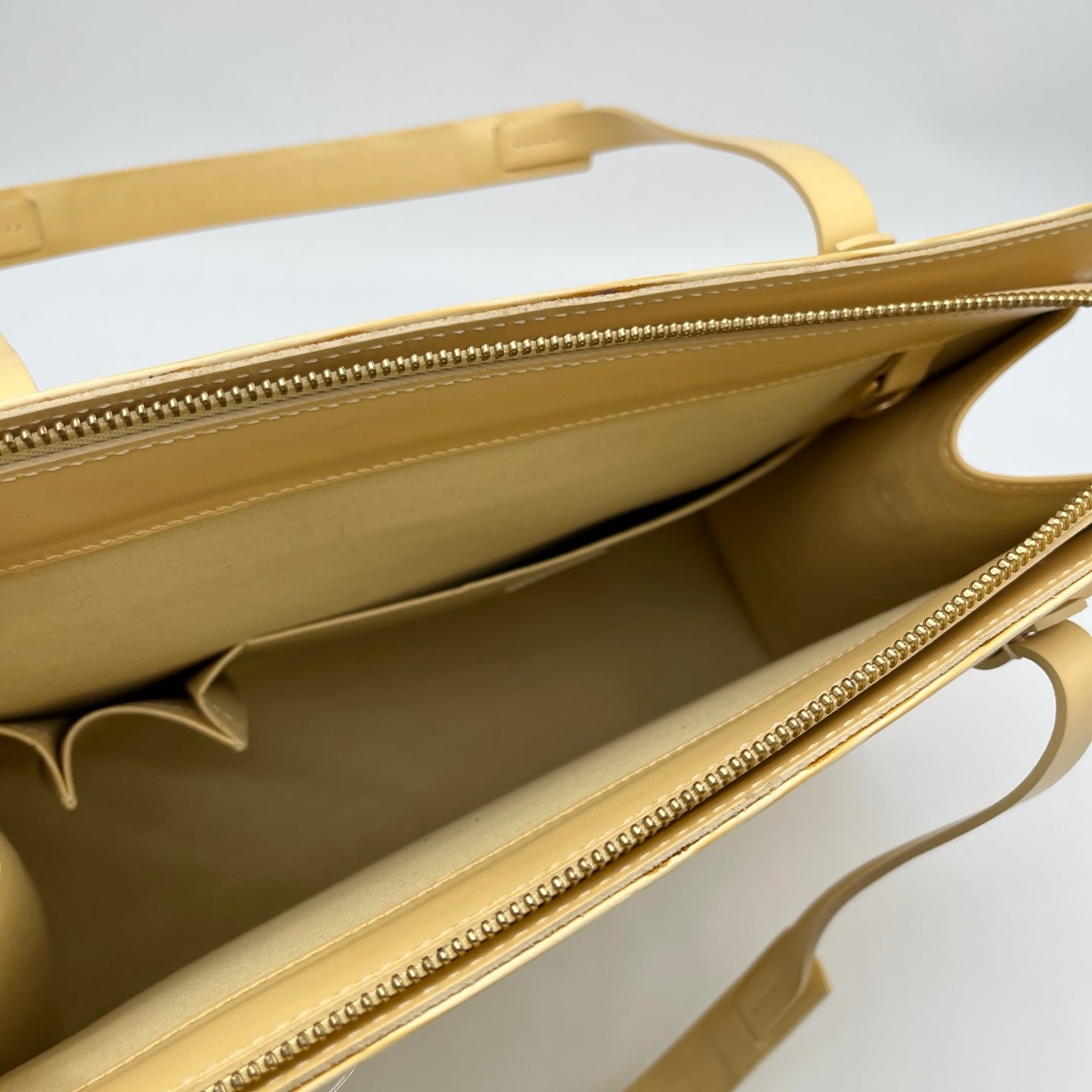 Louis Vuitton Light Yellow Croisette PM Epi Leather Shoulder Tote Bag [Used]