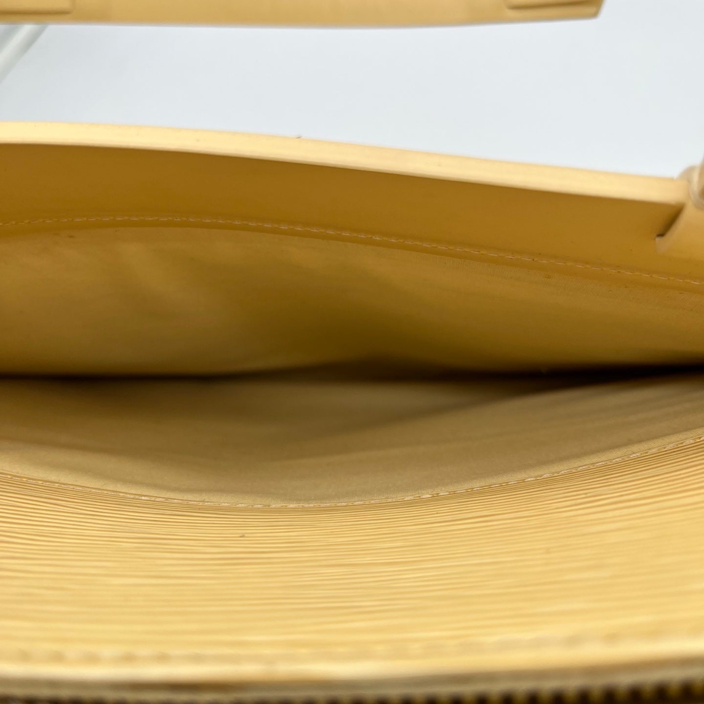 Louis Vuitton Light Yellow Croisette PM Epi Leather Shoulder Tote Bag [Used]