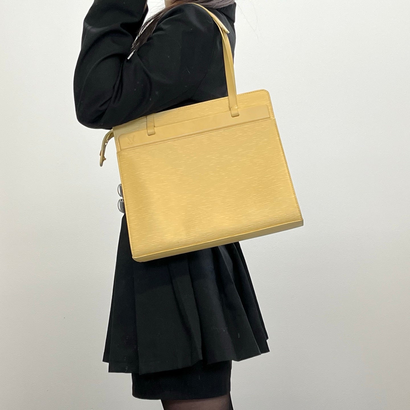 Louis Vuitton Light Yellow Croisette PM Epi Leather Shoulder Tote Bag [Used]