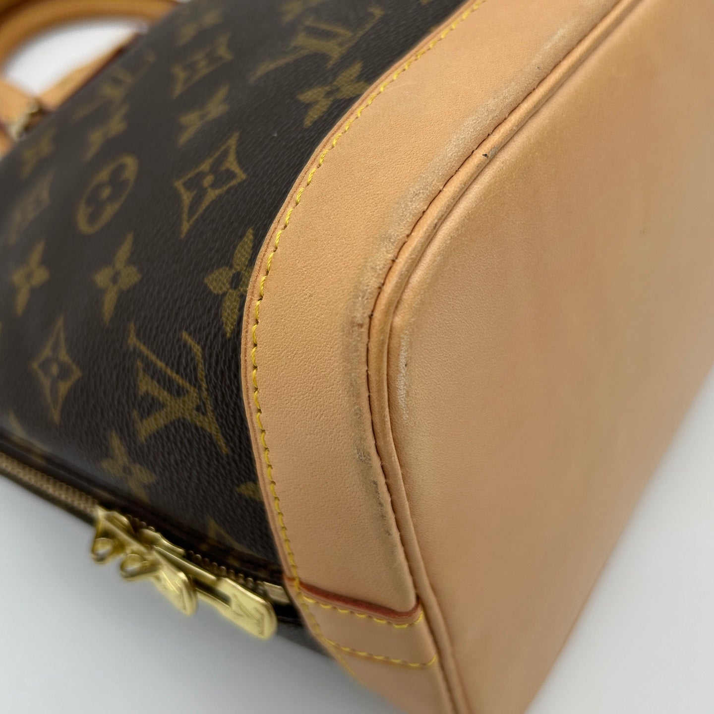 Louis Vuitton Monogram Alma PM Handbag [Used]