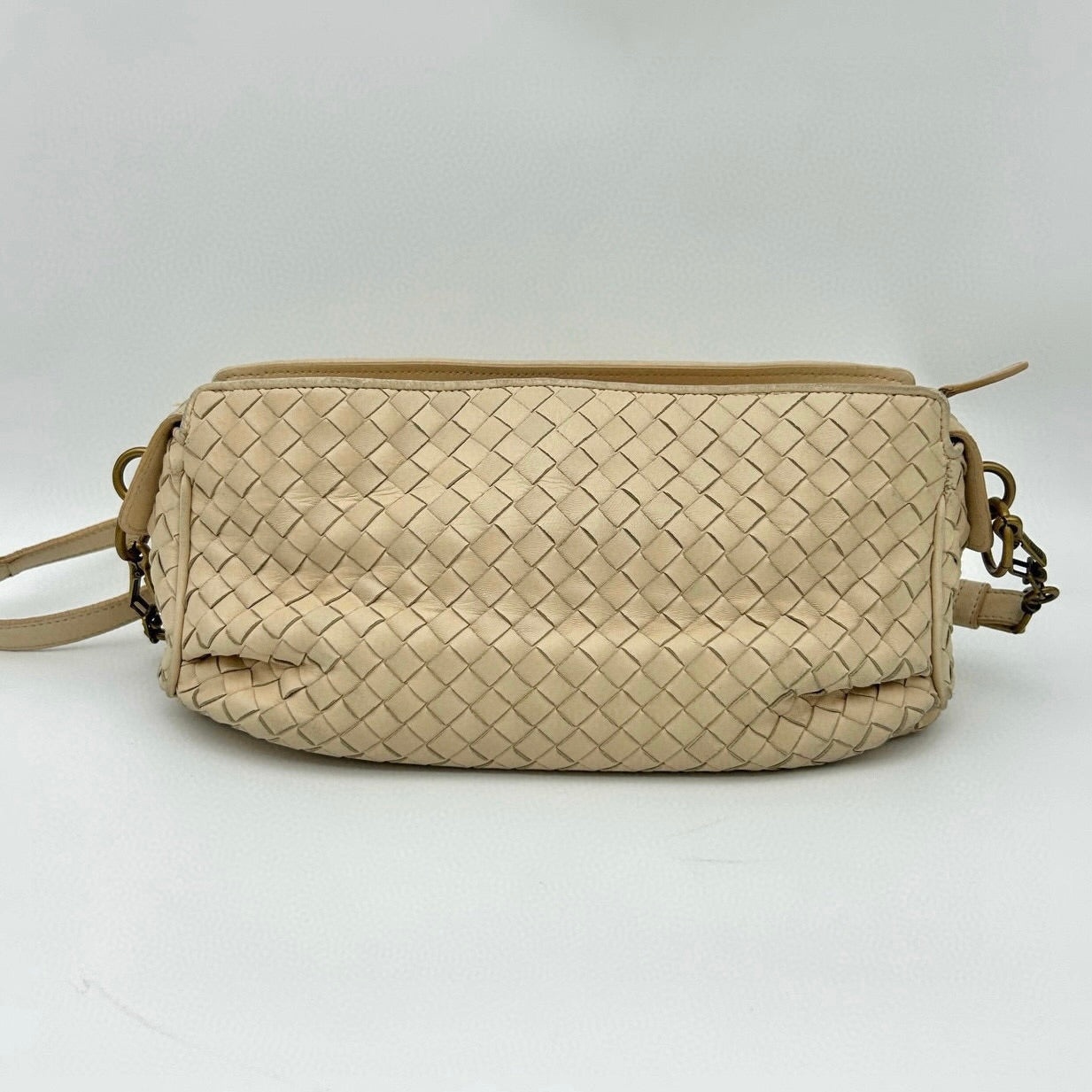Bottega Veneta Beige Intrecciato Leather Shoulder Bag [Used]