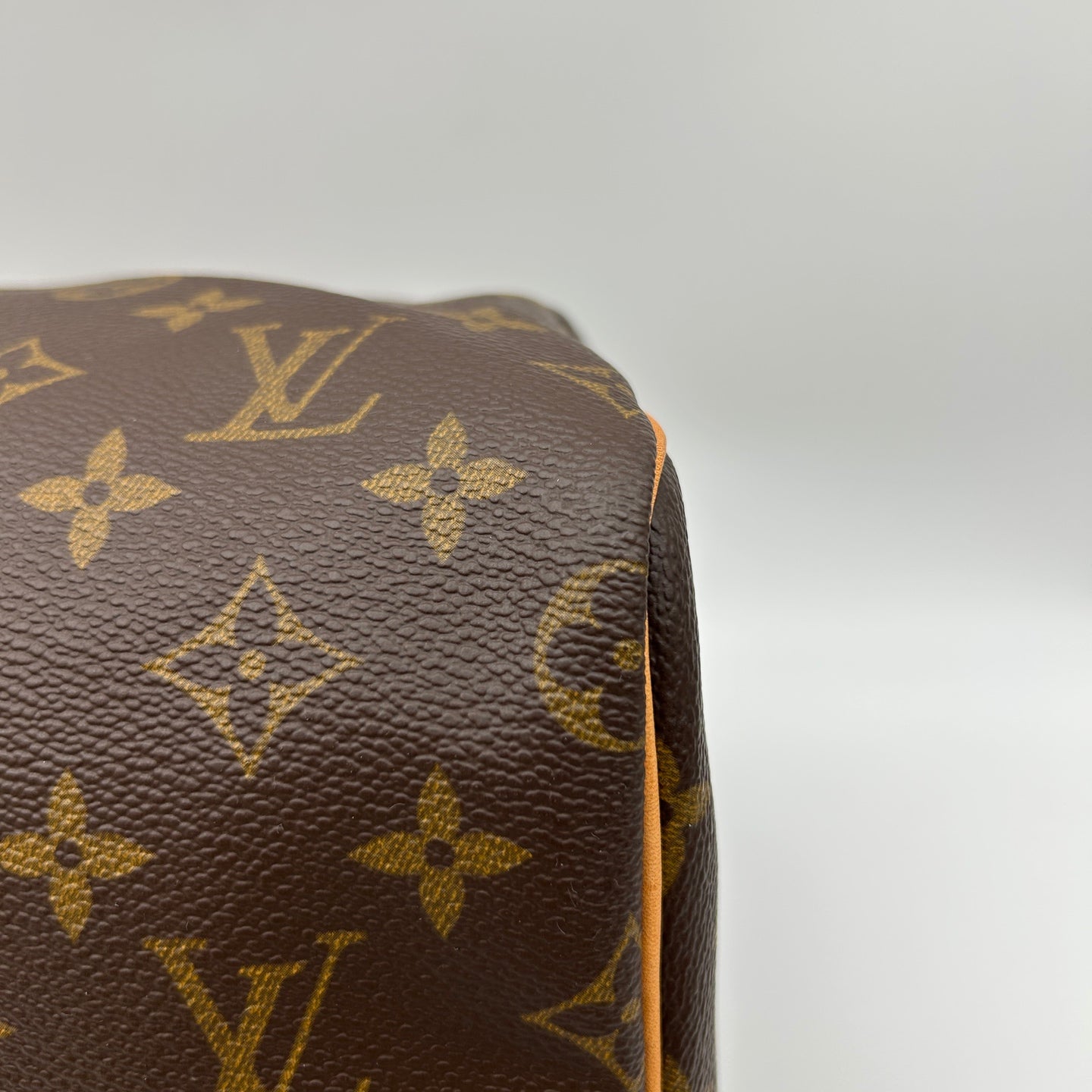 Louis Vuitton Monogram Speedy 40 Travel Bag [Used]