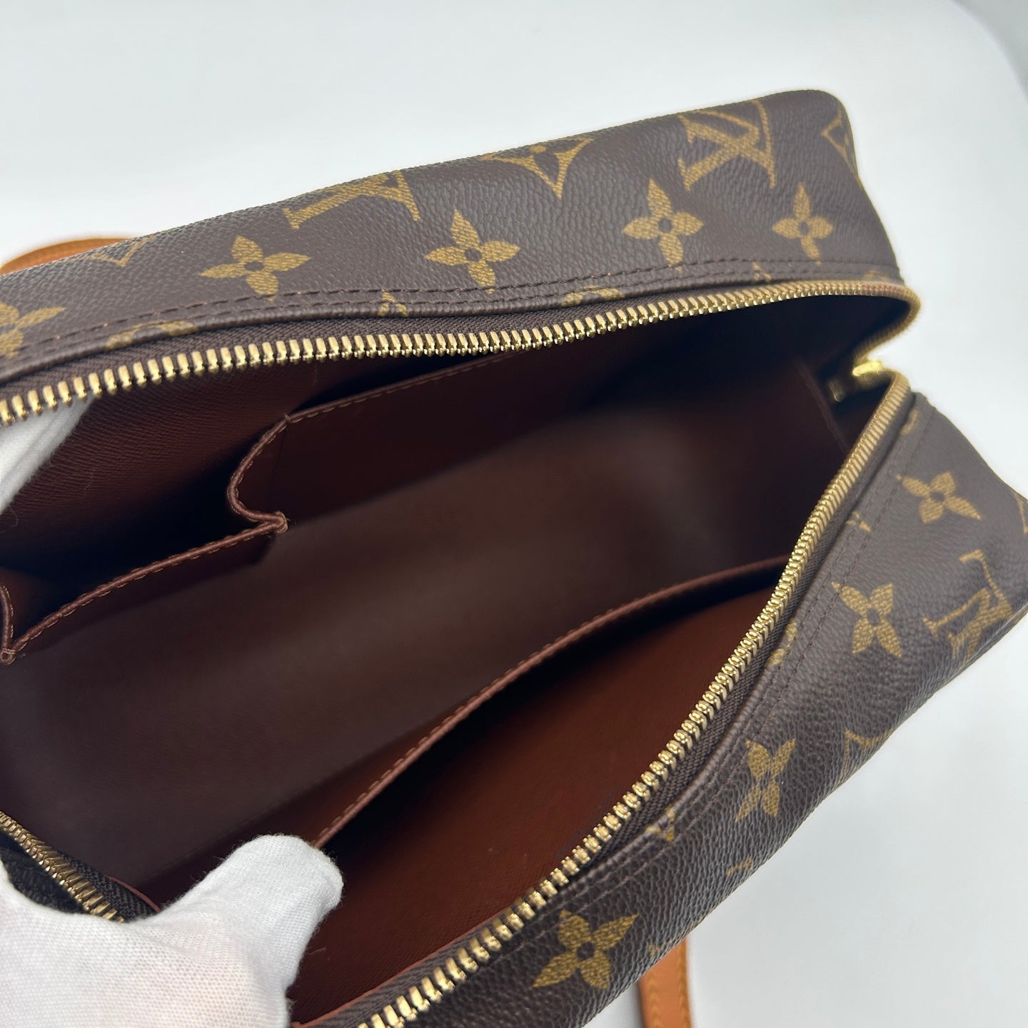 Louis Vuitton Cite MM Monogram Shoulder Bag[Used]