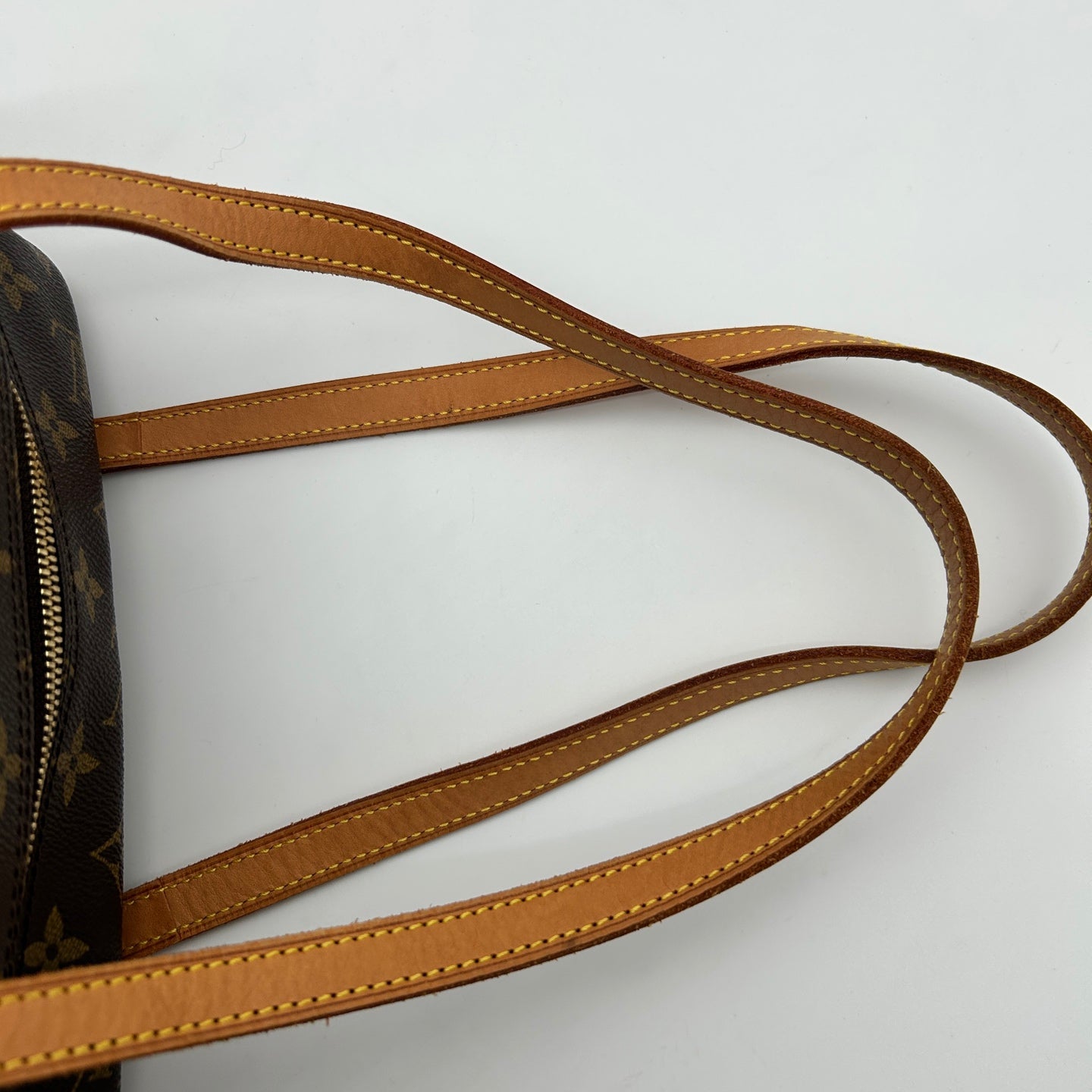 Louis Vuitton Cite MM Monogram Shoulder Bag[Used]