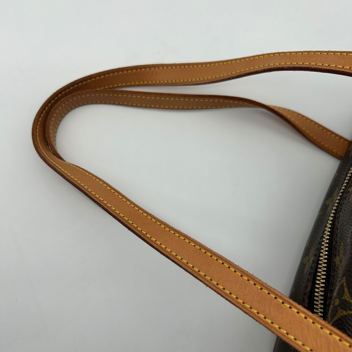 Louis Vuitton Cite MM Monogram Shoulder Bag[Used]