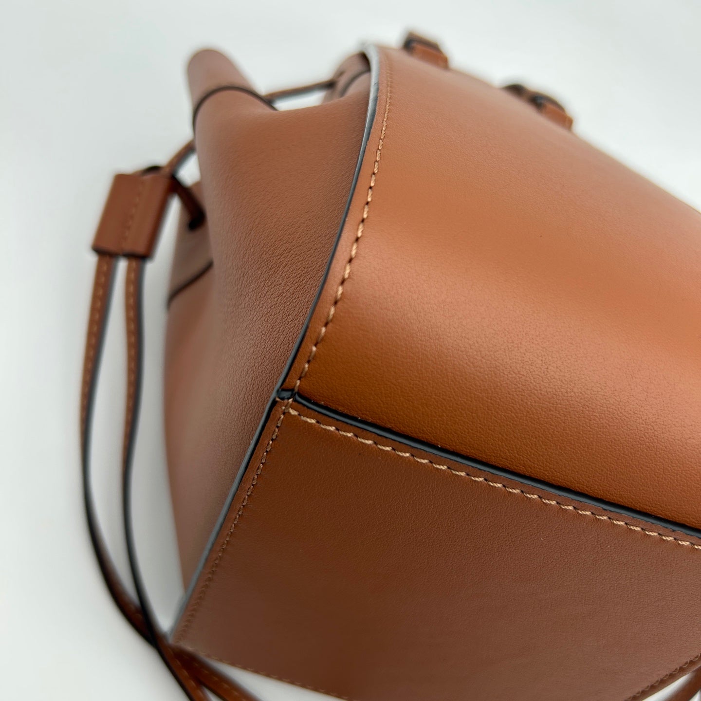 Loewe Hammock Mini Caramel Leather Shoulder Crossbody Bag [Used]