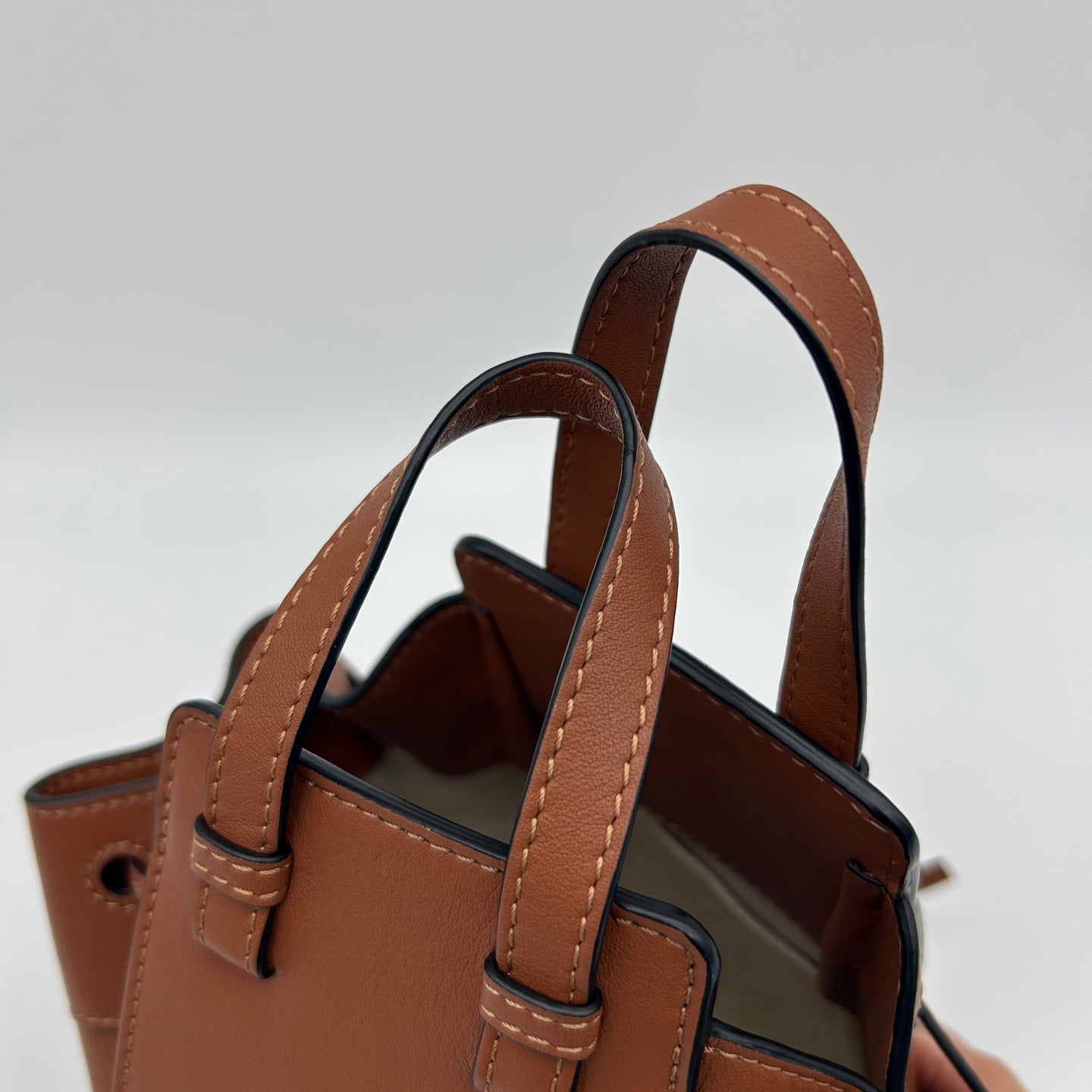 Loewe Hammock Mini Caramel Leather Shoulder Crossbody Bag [Used]