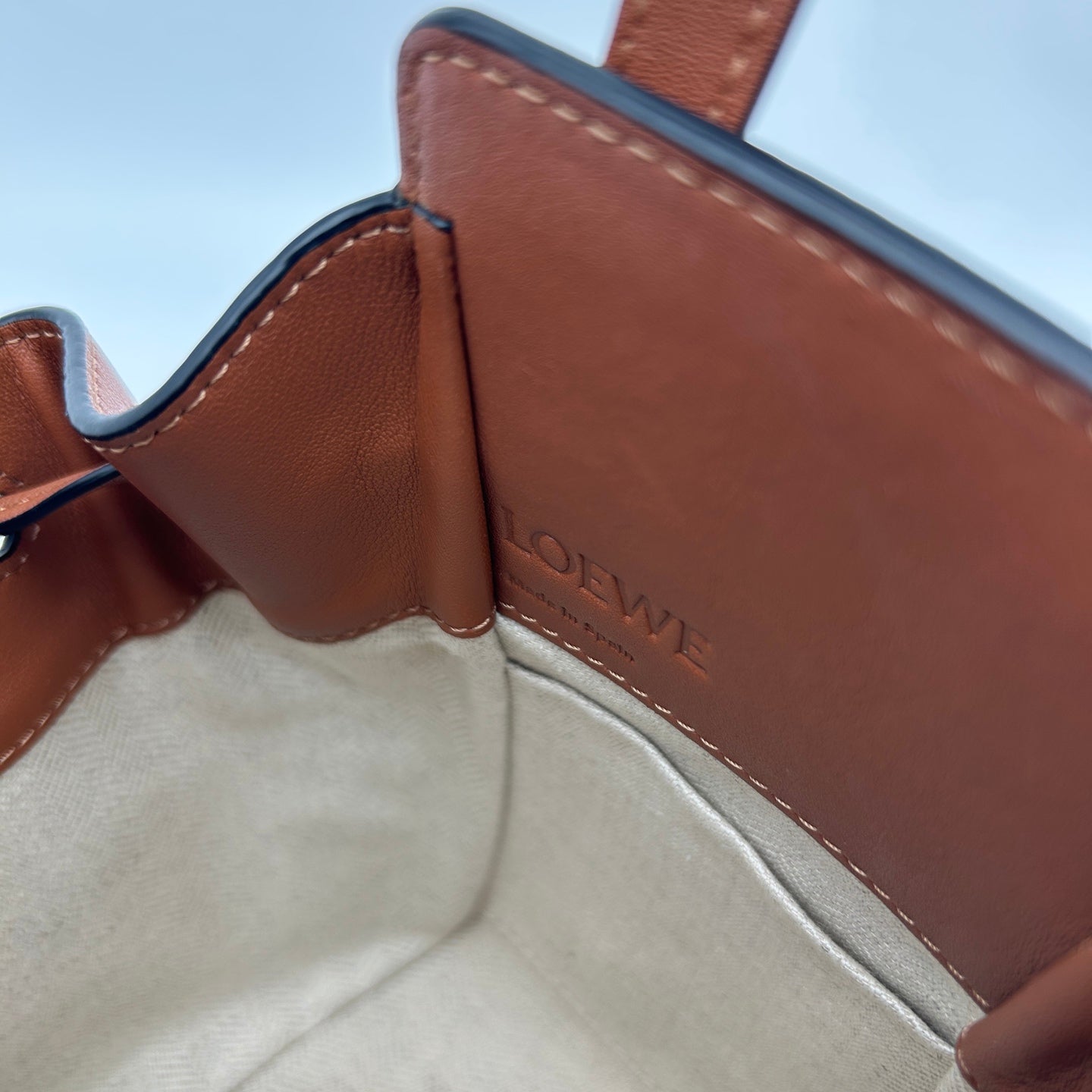 Loewe Hammock Mini Caramel Leather Shoulder Crossbody Bag [Used]