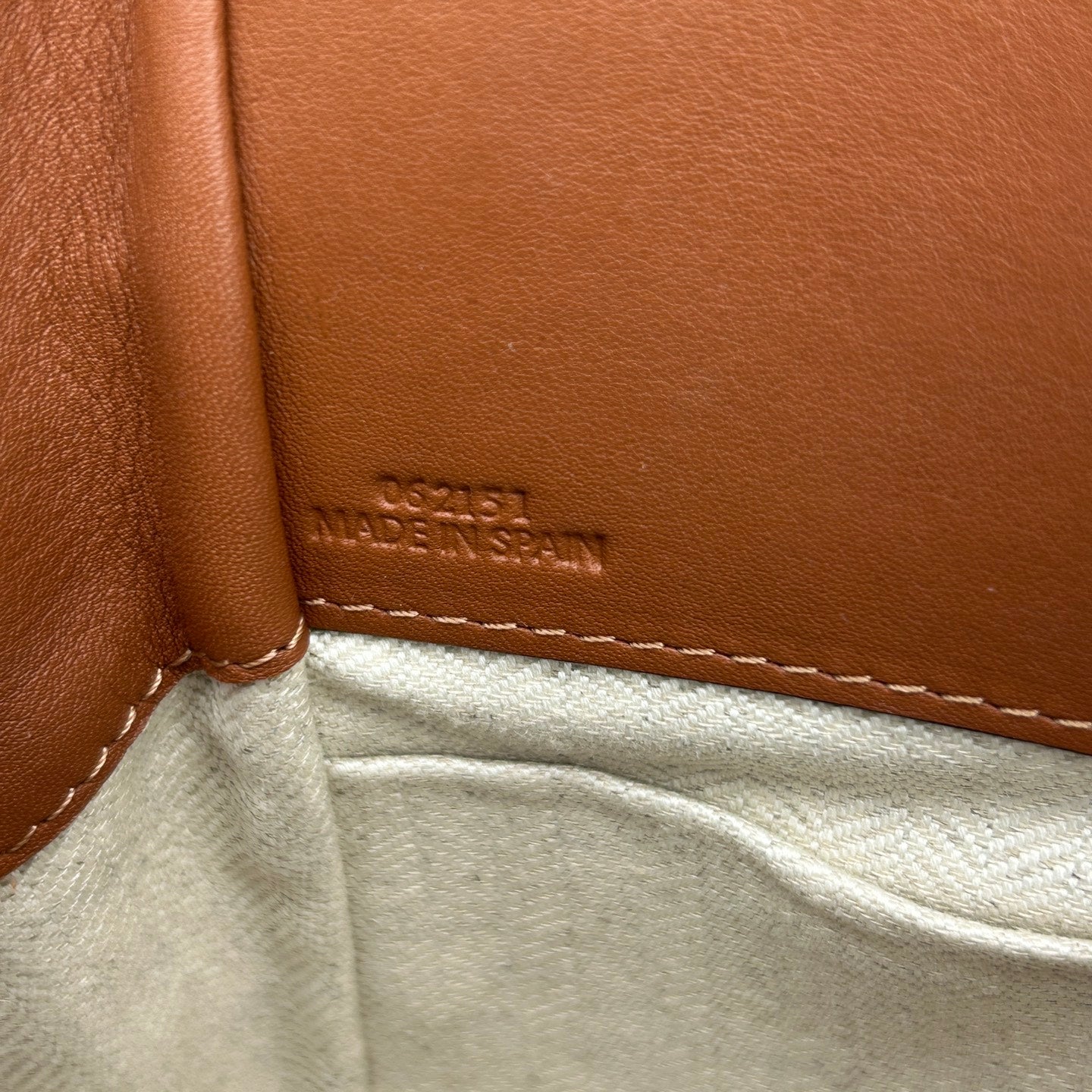 Loewe Hammock Mini Caramel Leather Shoulder Crossbody Bag [Used]