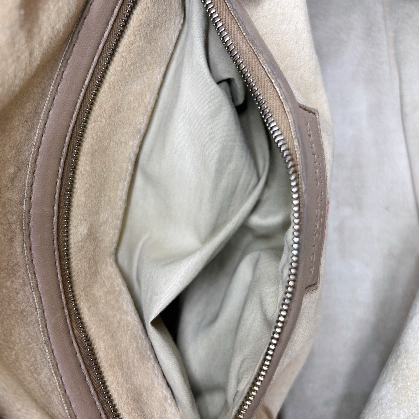 Bottega Veneta Beige Intrecciato Small Boston Top Handle Bag [Used]