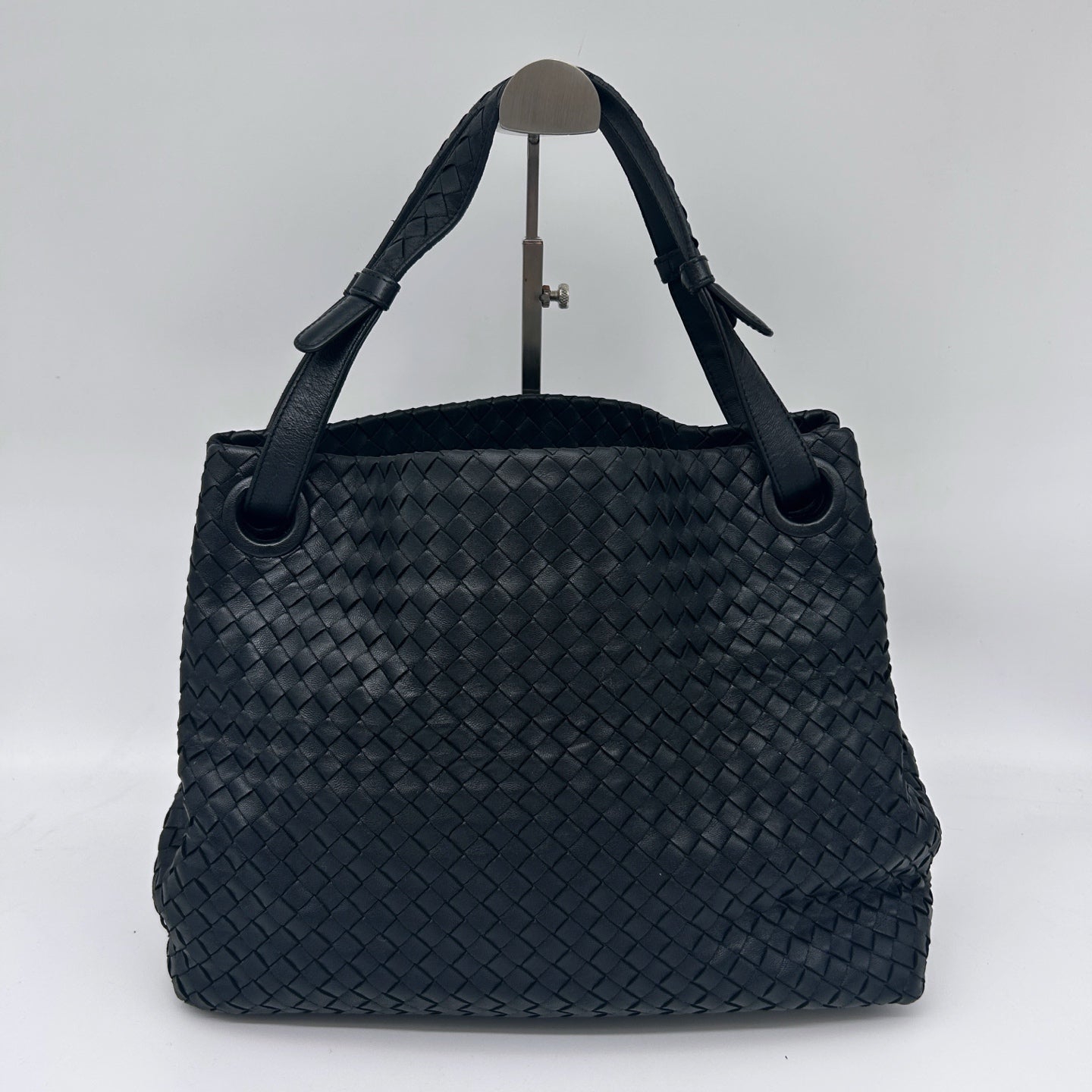 Bottega Veneta Black Intrecciato Leather Shoulder Bag [Used]